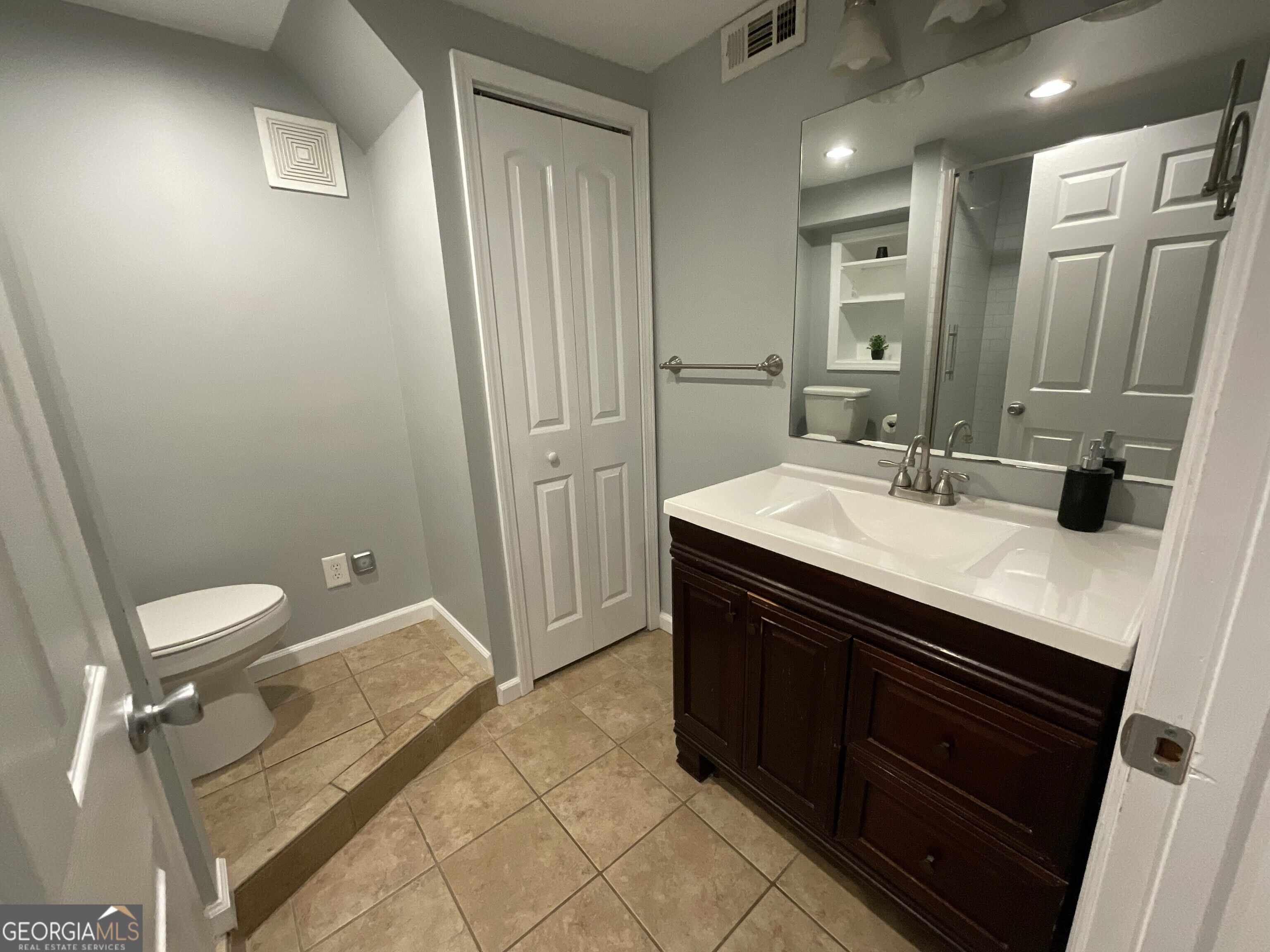 430 W Buford Road Property Photo 24