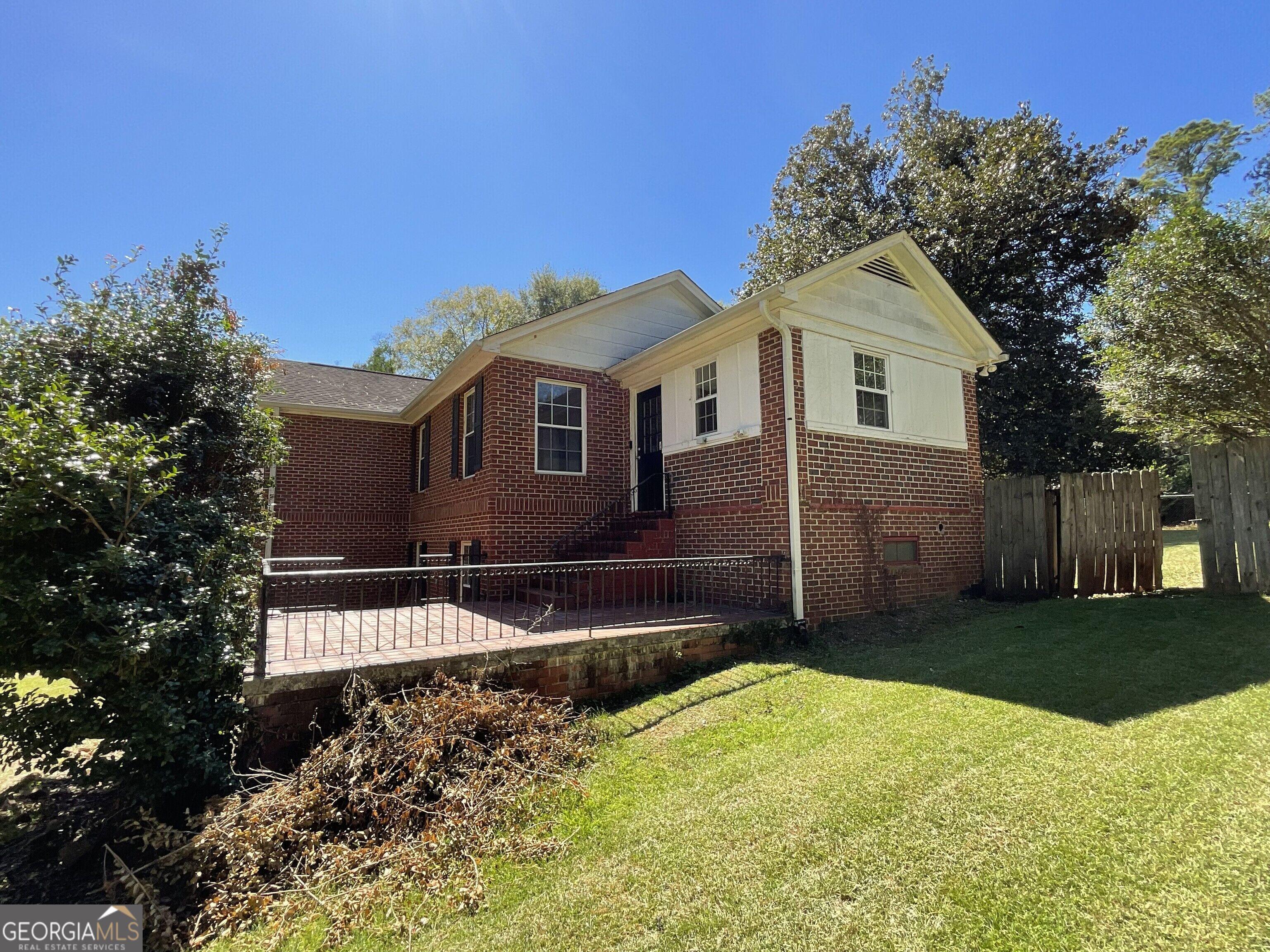 430 W Buford Road Property Photo 33