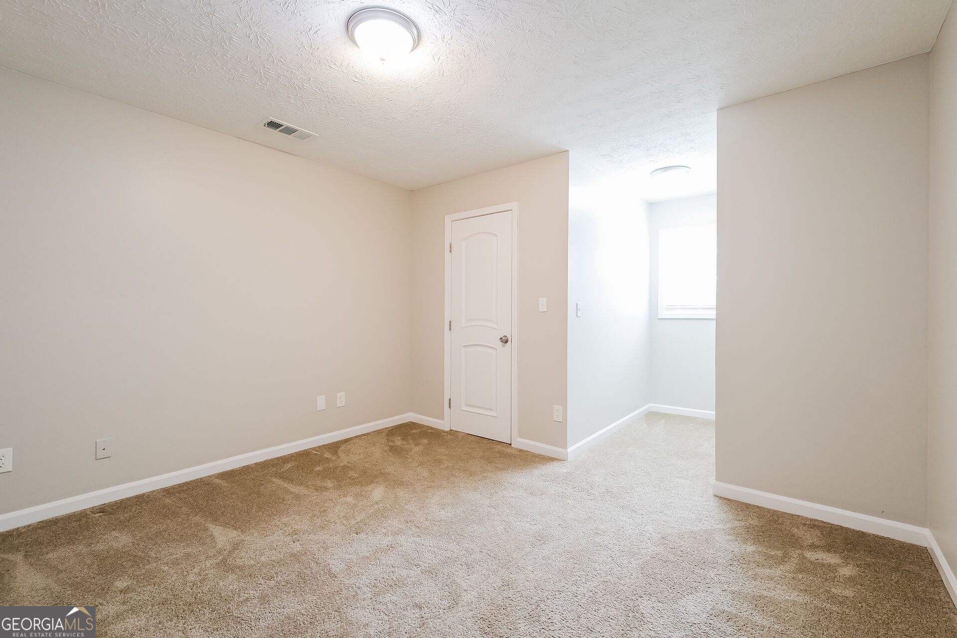 94 Cliff Court Property Photo 12