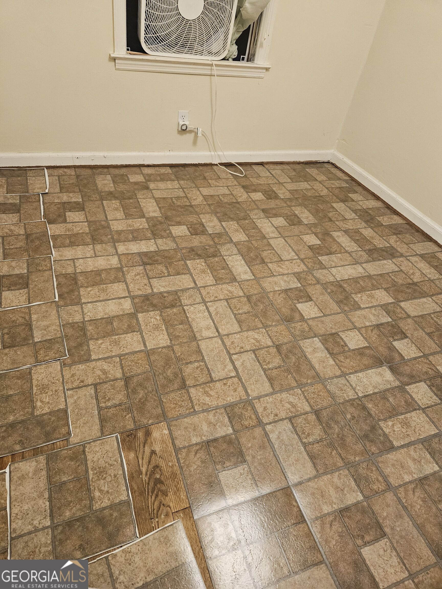117 Lake Drive Property Photo 4