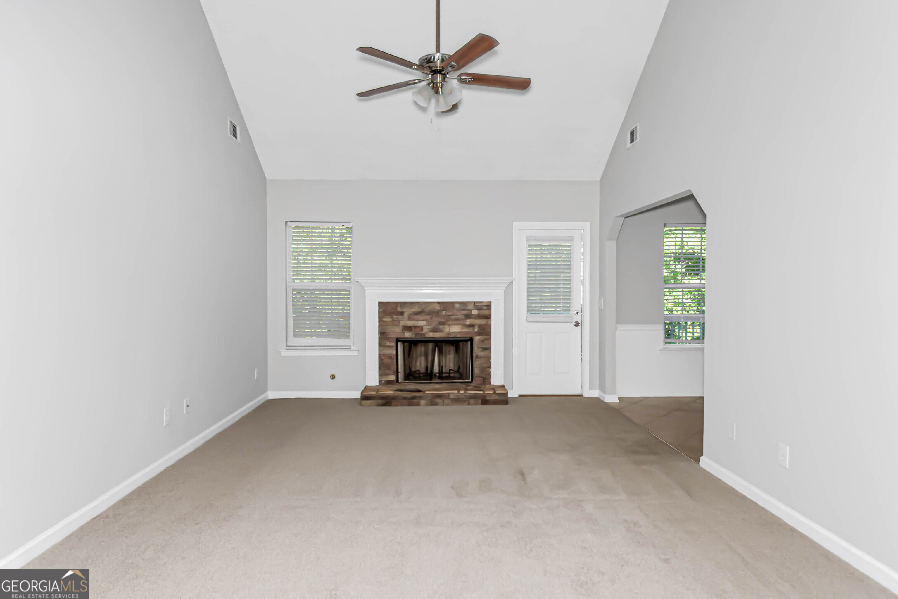 35 Almond Way Property Photo 5