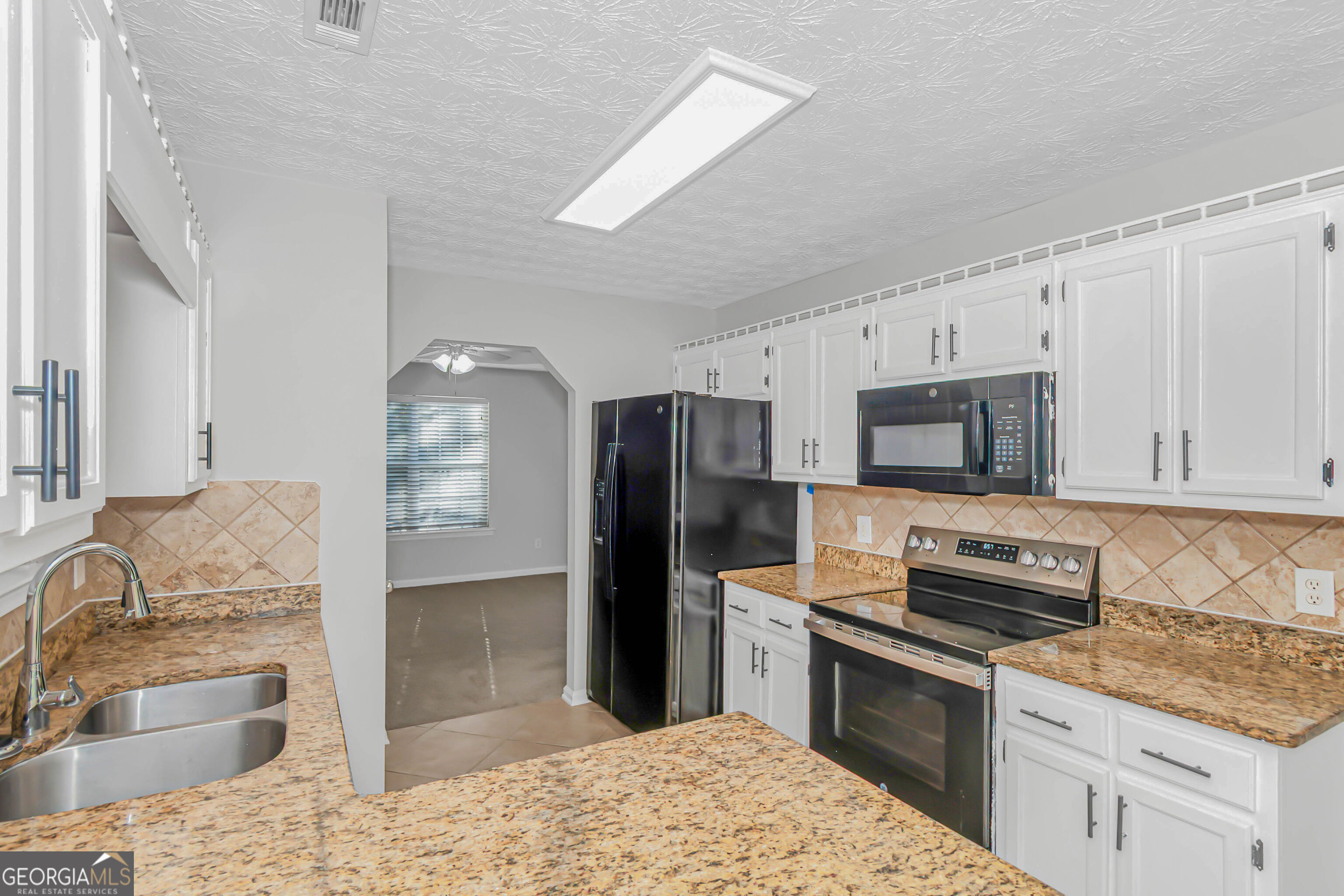 35 Almond Way Property Photo 14