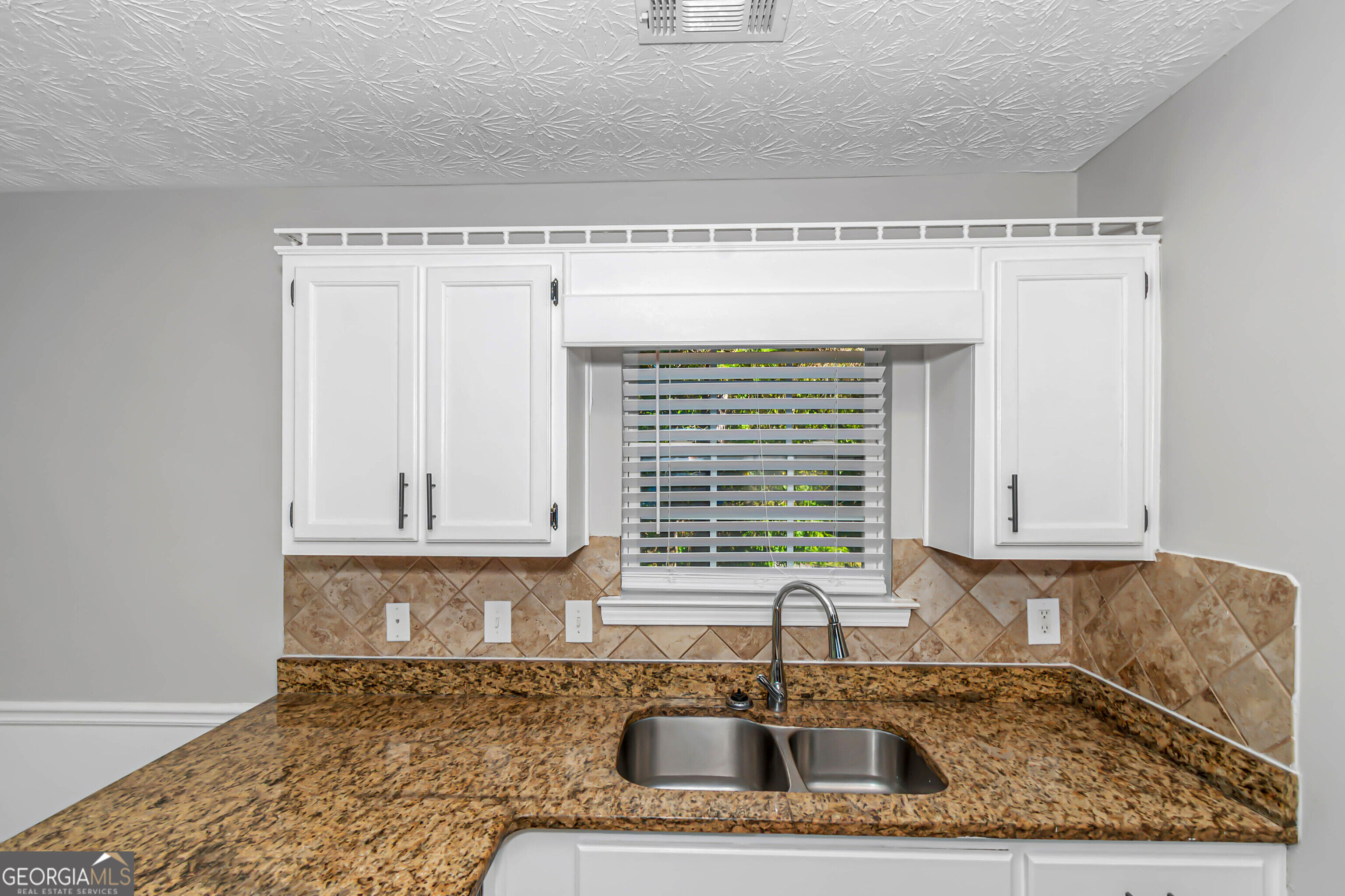 35 Almond Way Property Photo 15