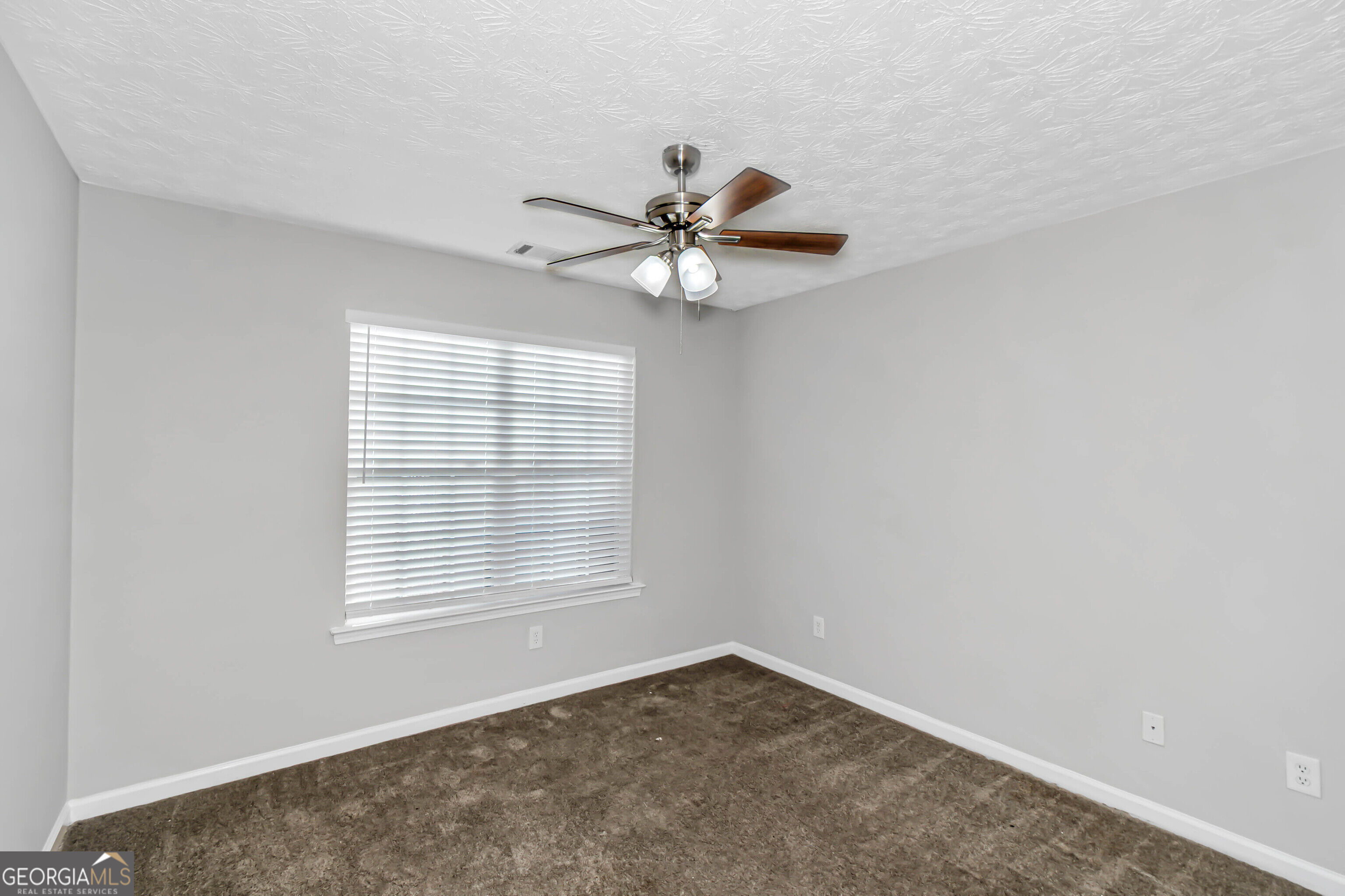 35 Almond Way Property Photo 26