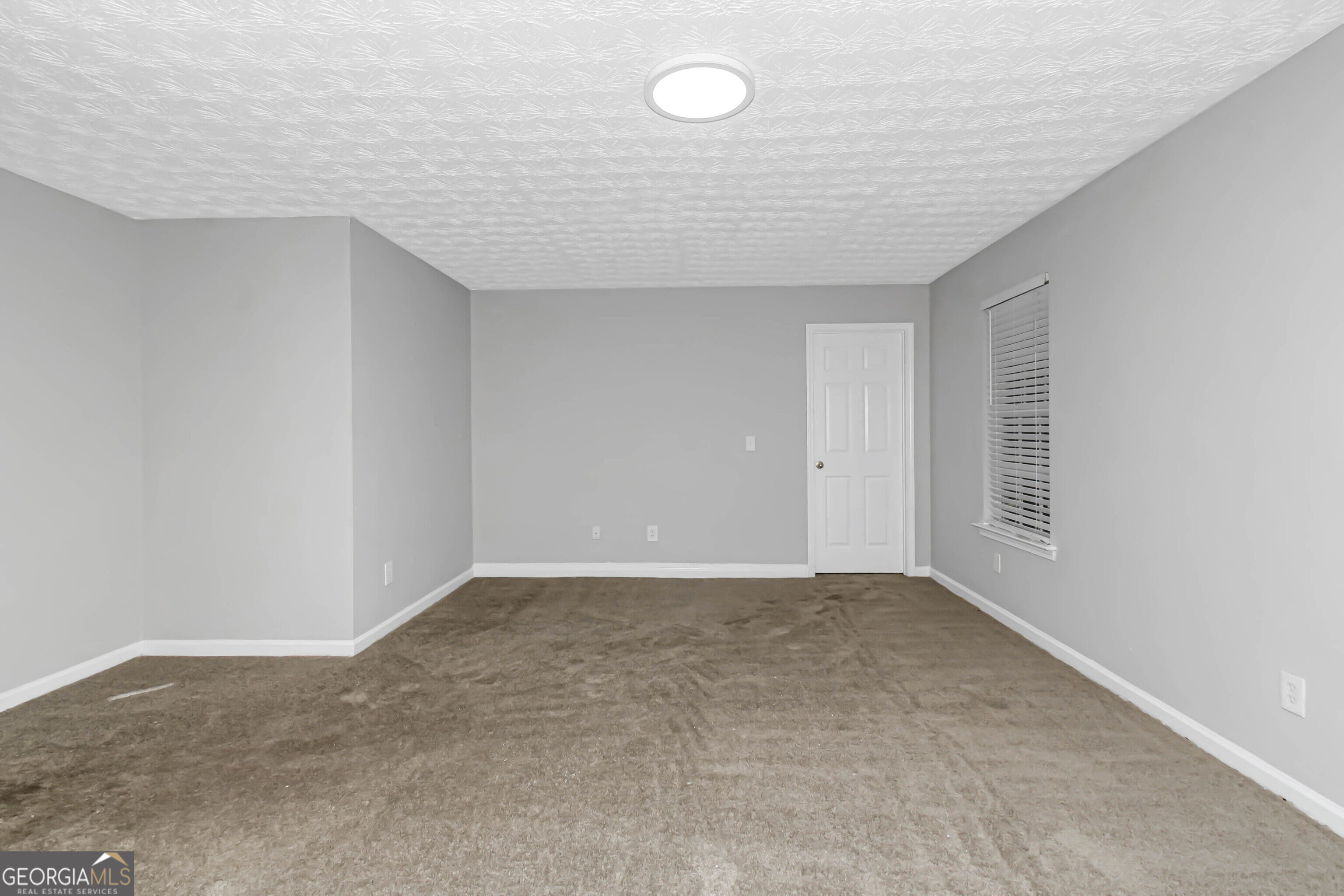 35 Almond Way Property Photo 28