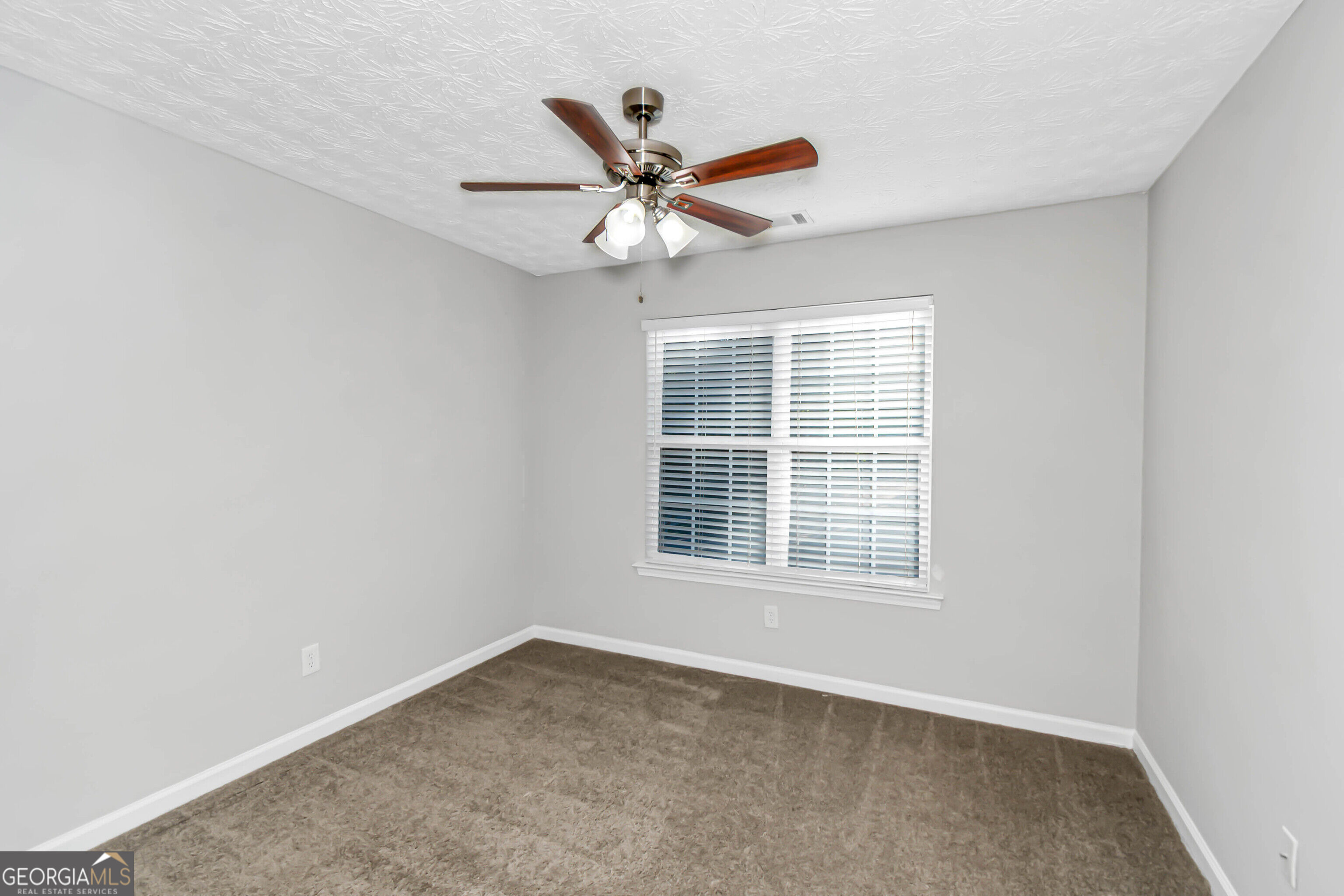 35 Almond Way Property Photo 32