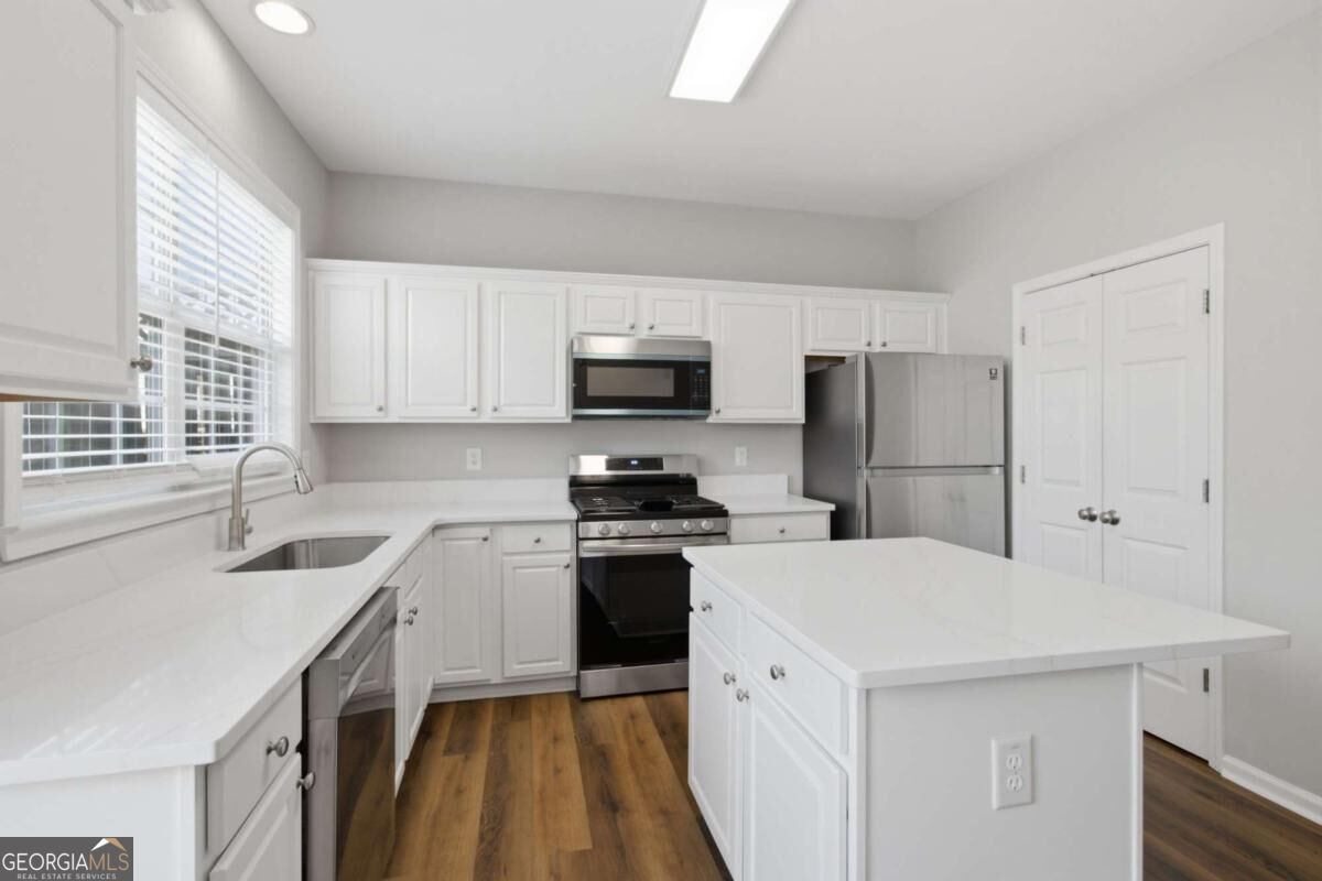1307 Greychurch Way Property Photo 11