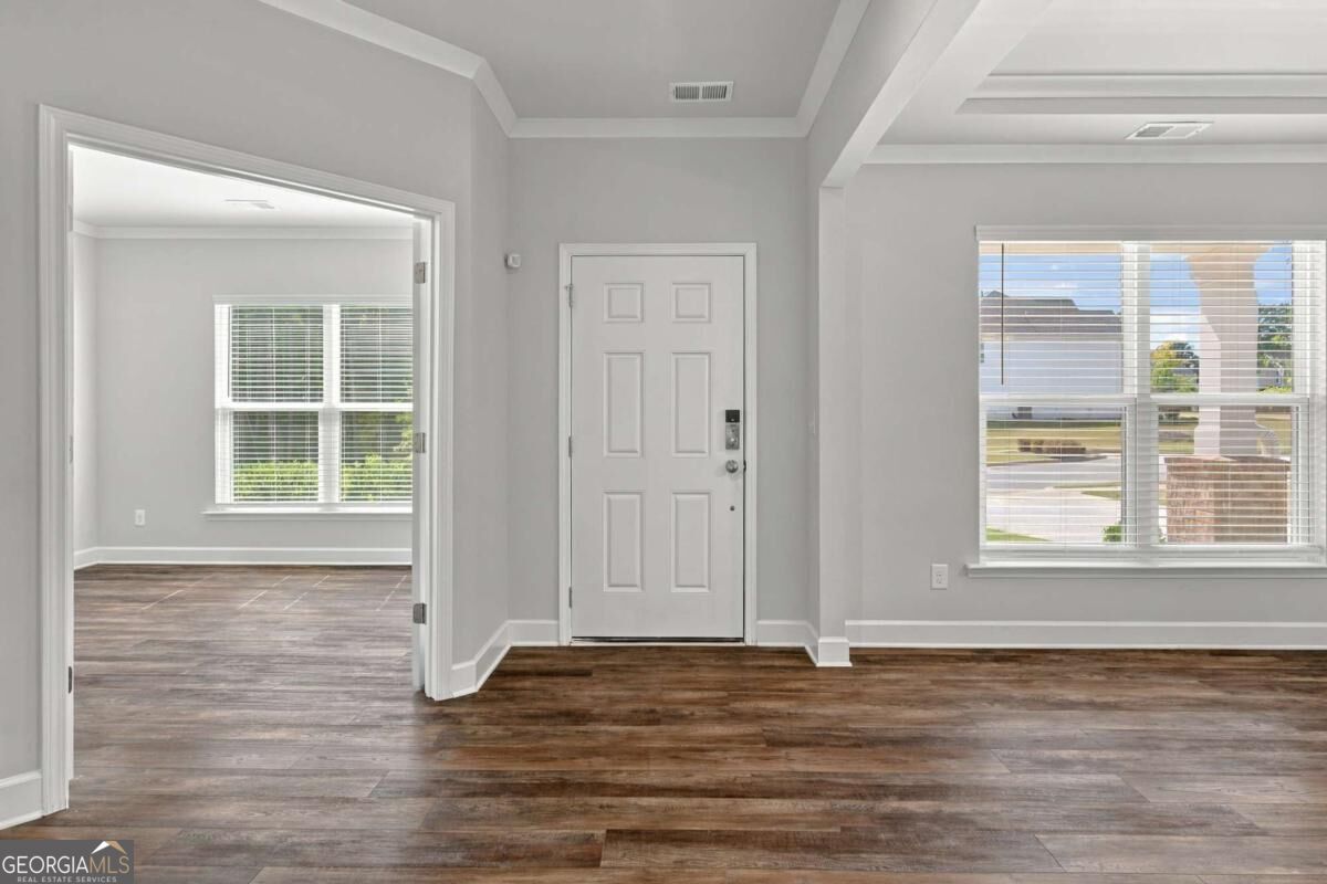 113 Himalaya Way Property Photo 5