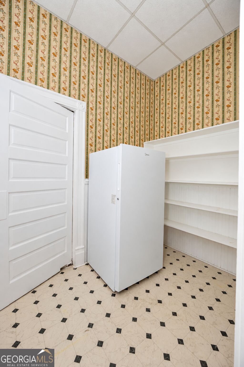 155 Forest Avenue Property Photo 7