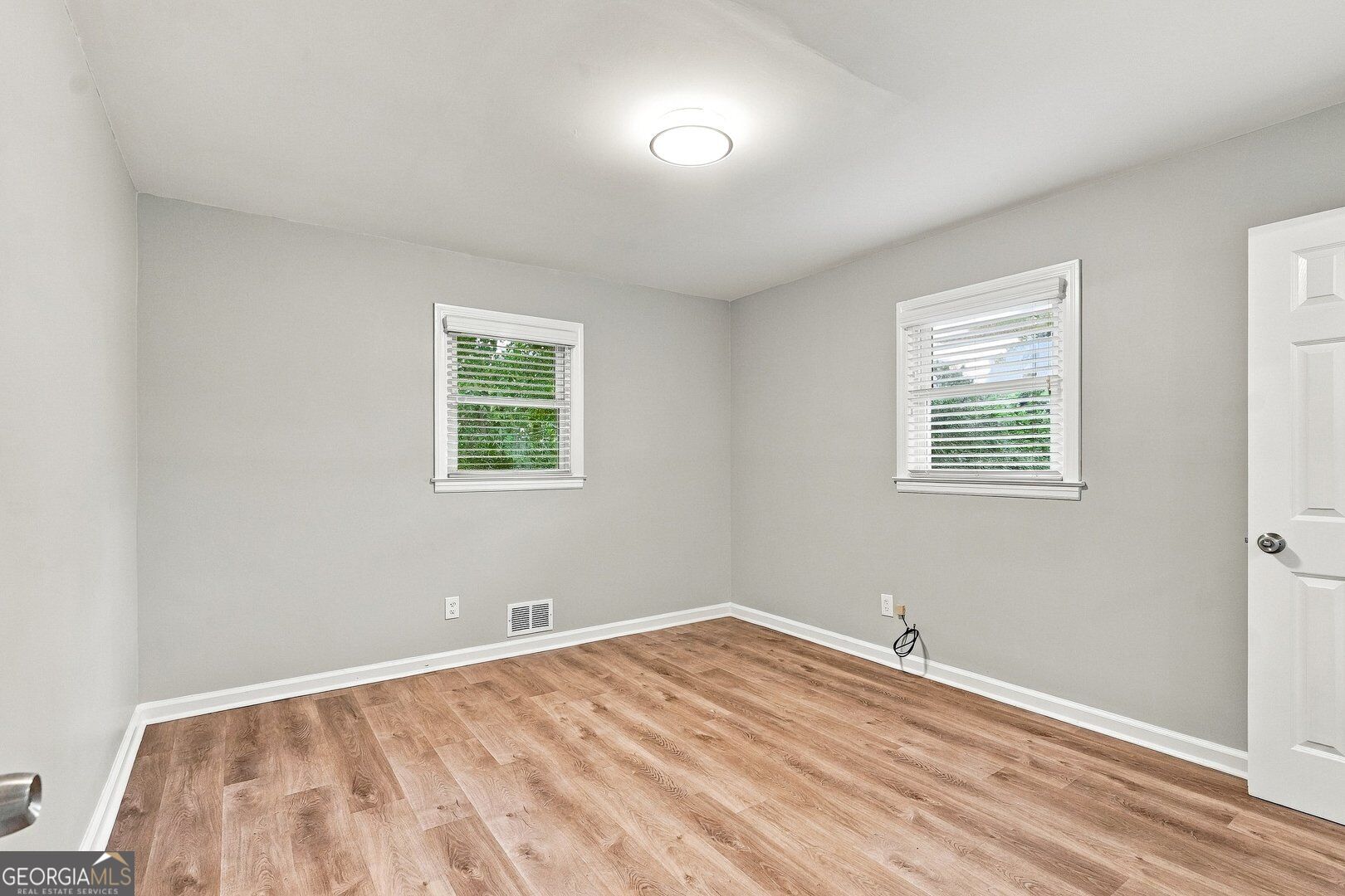 4867 Flint Hill Road Sw Property Photo 12