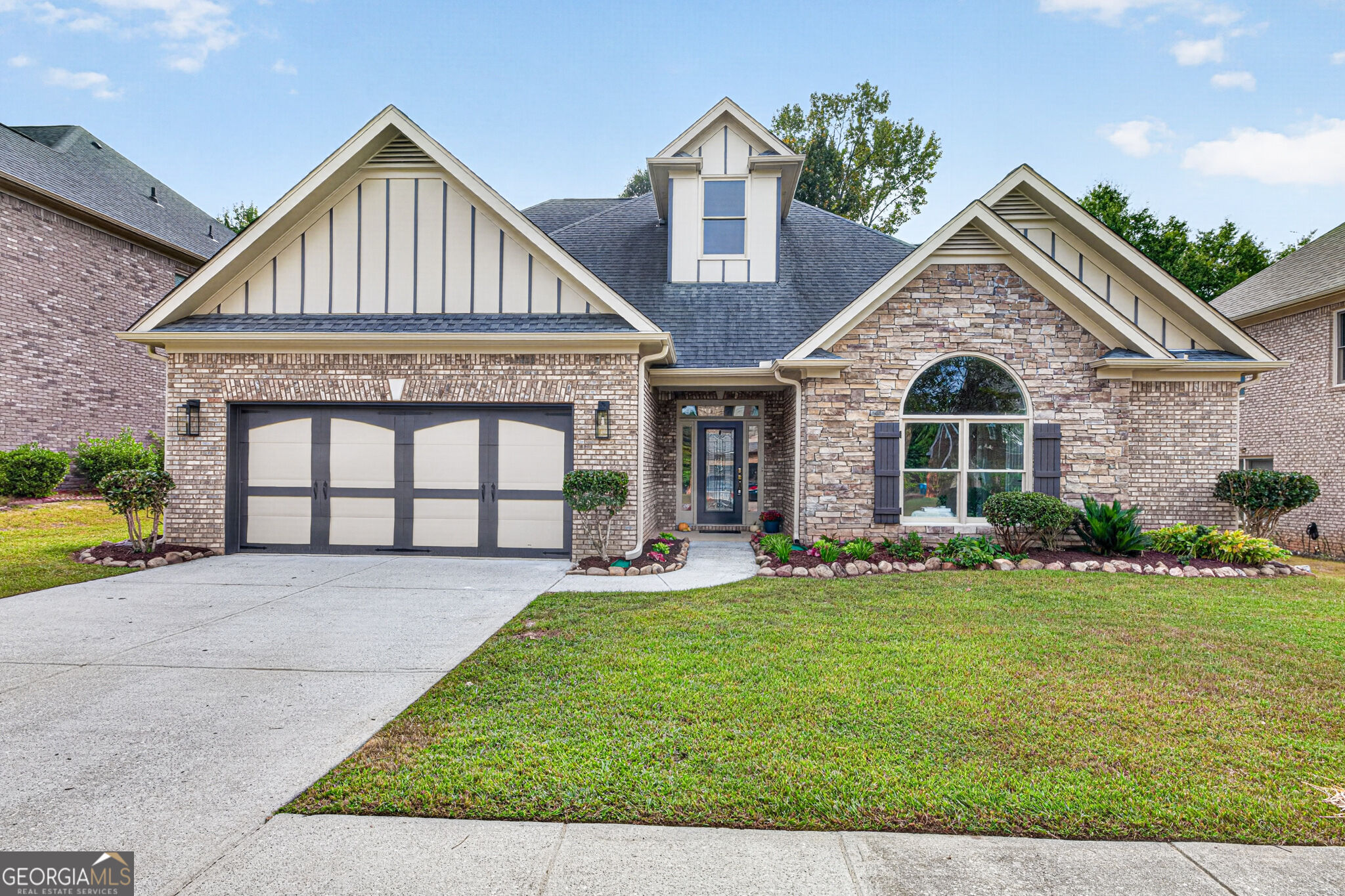 1214 Ridge Hollow Lane Property Photo 1