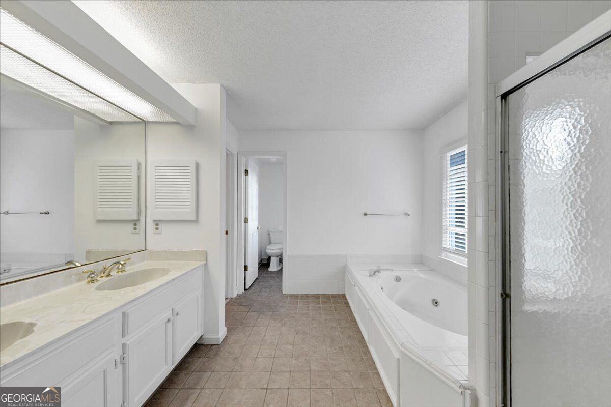 2374 Battle Forest Drive Sw Property Photo 33