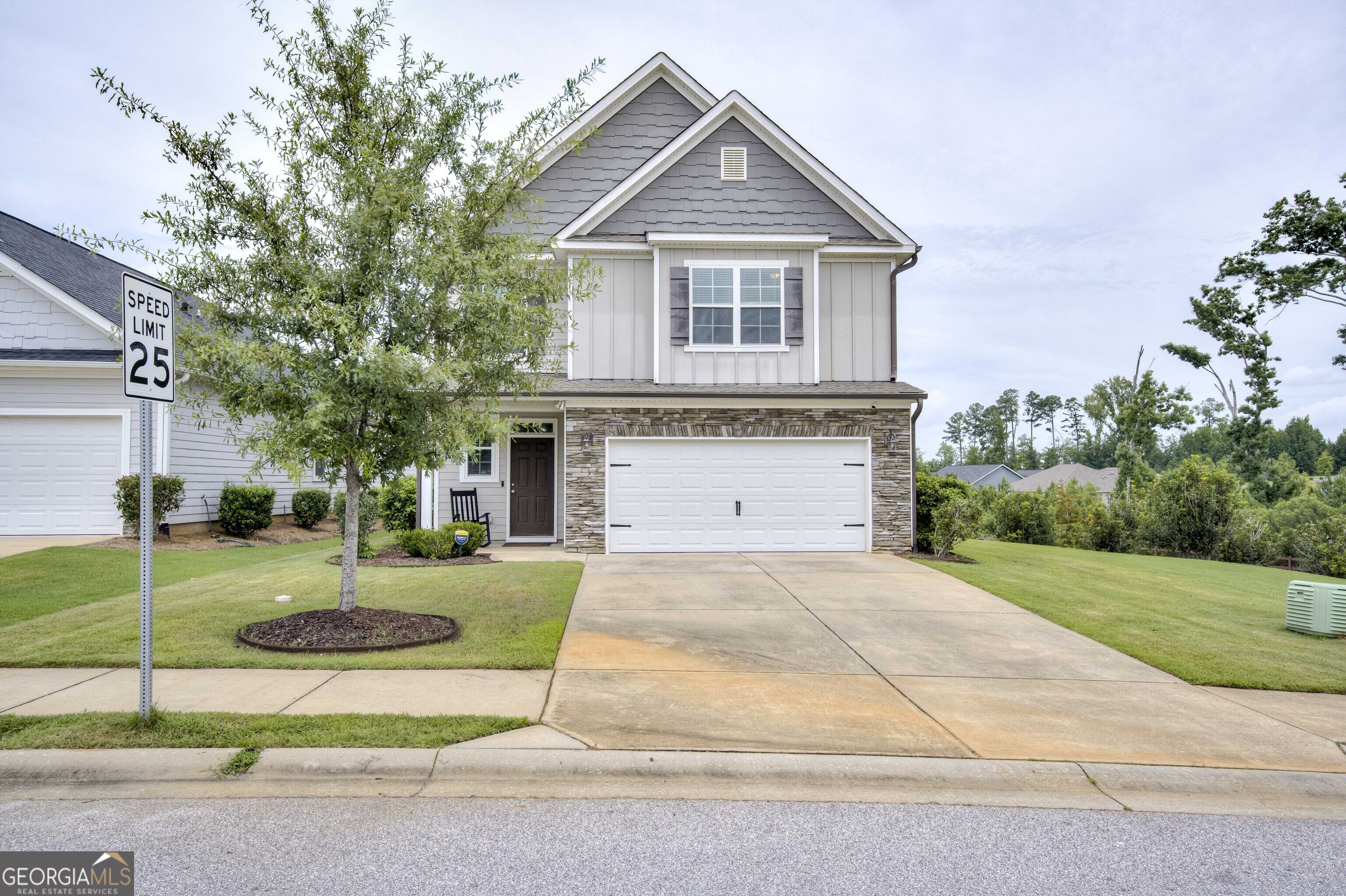 401 Longmeadow Drive Property Photo 1