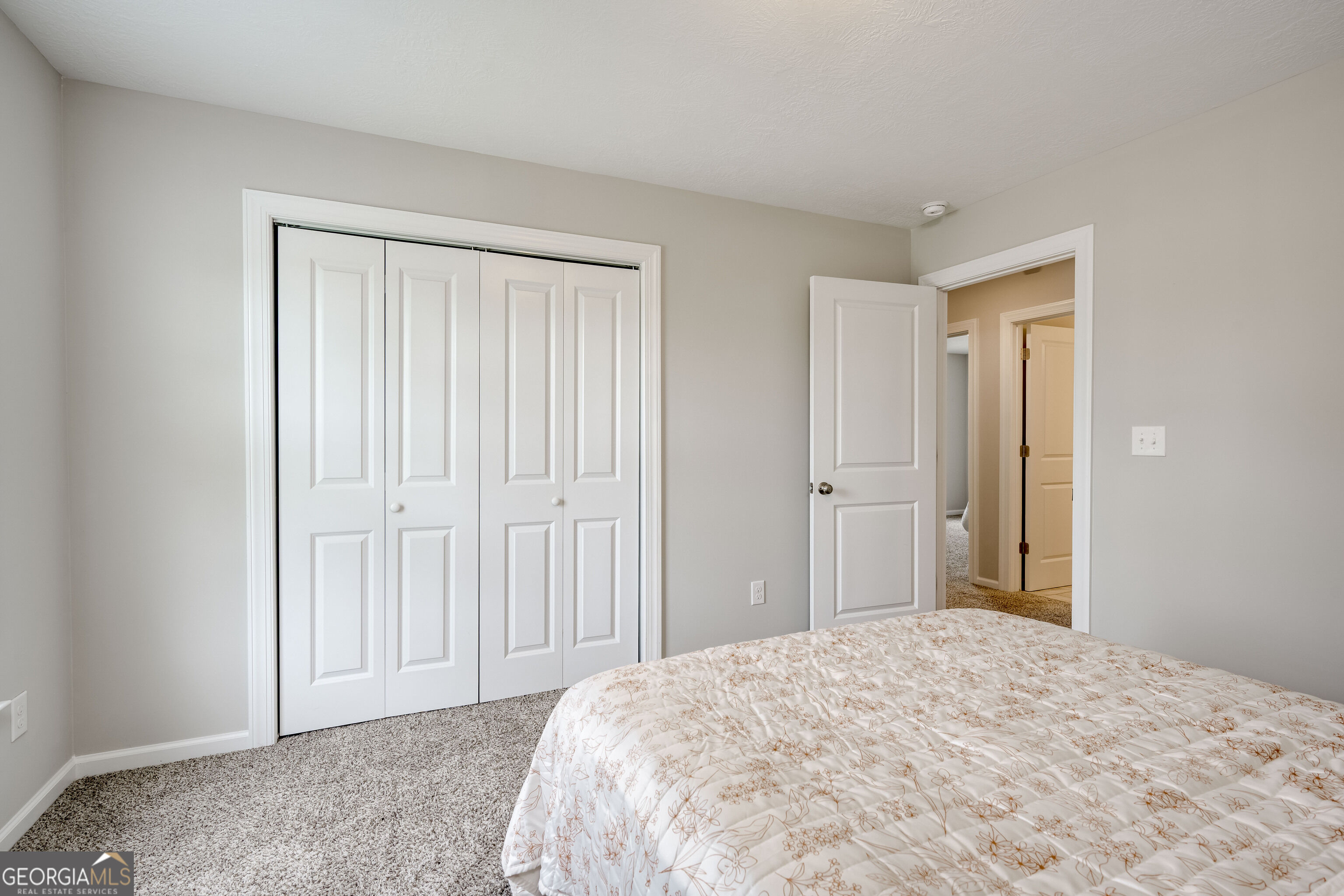 401 Longmeadow Drive Property Photo 26