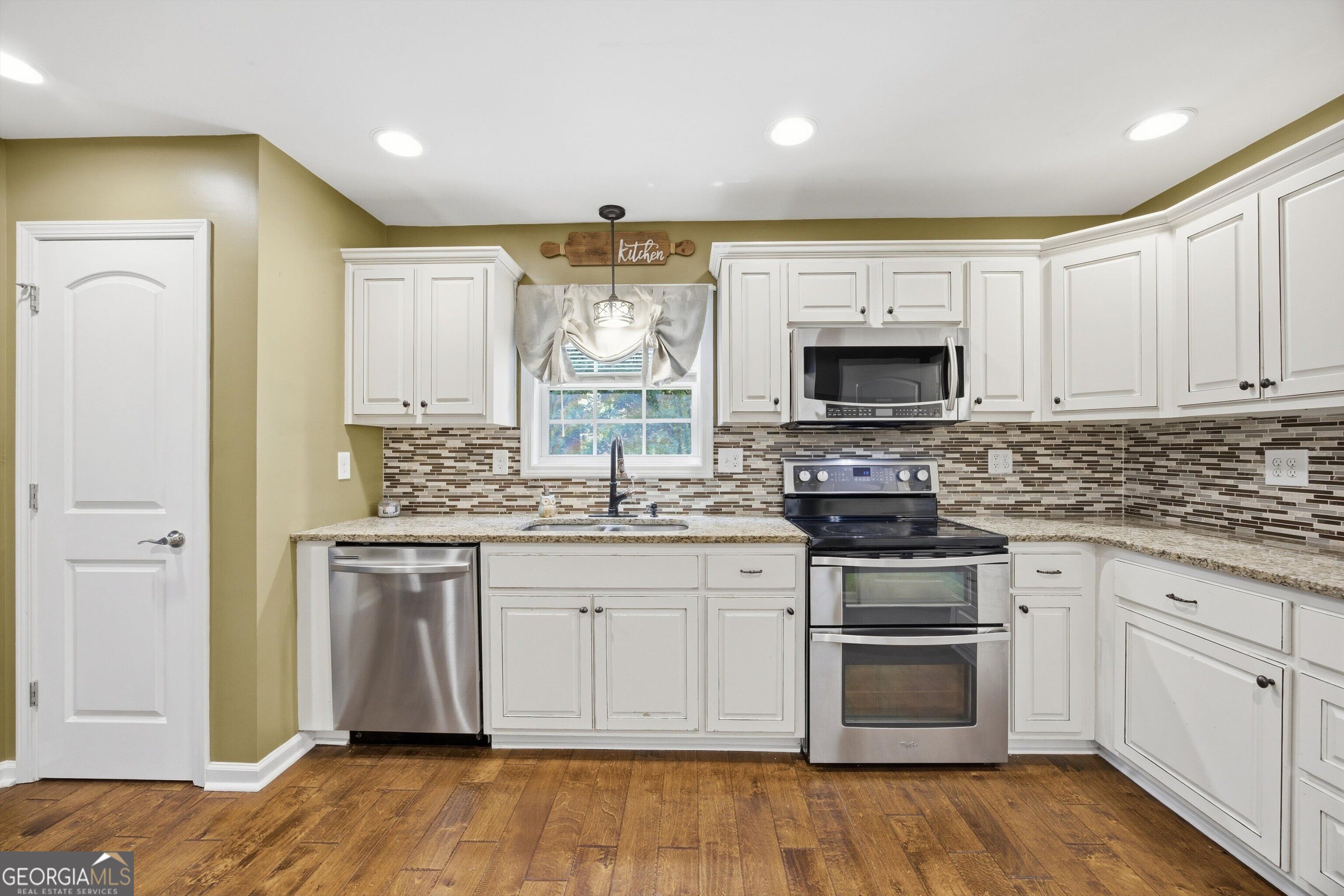 117 S Forest Road Property Photo 13