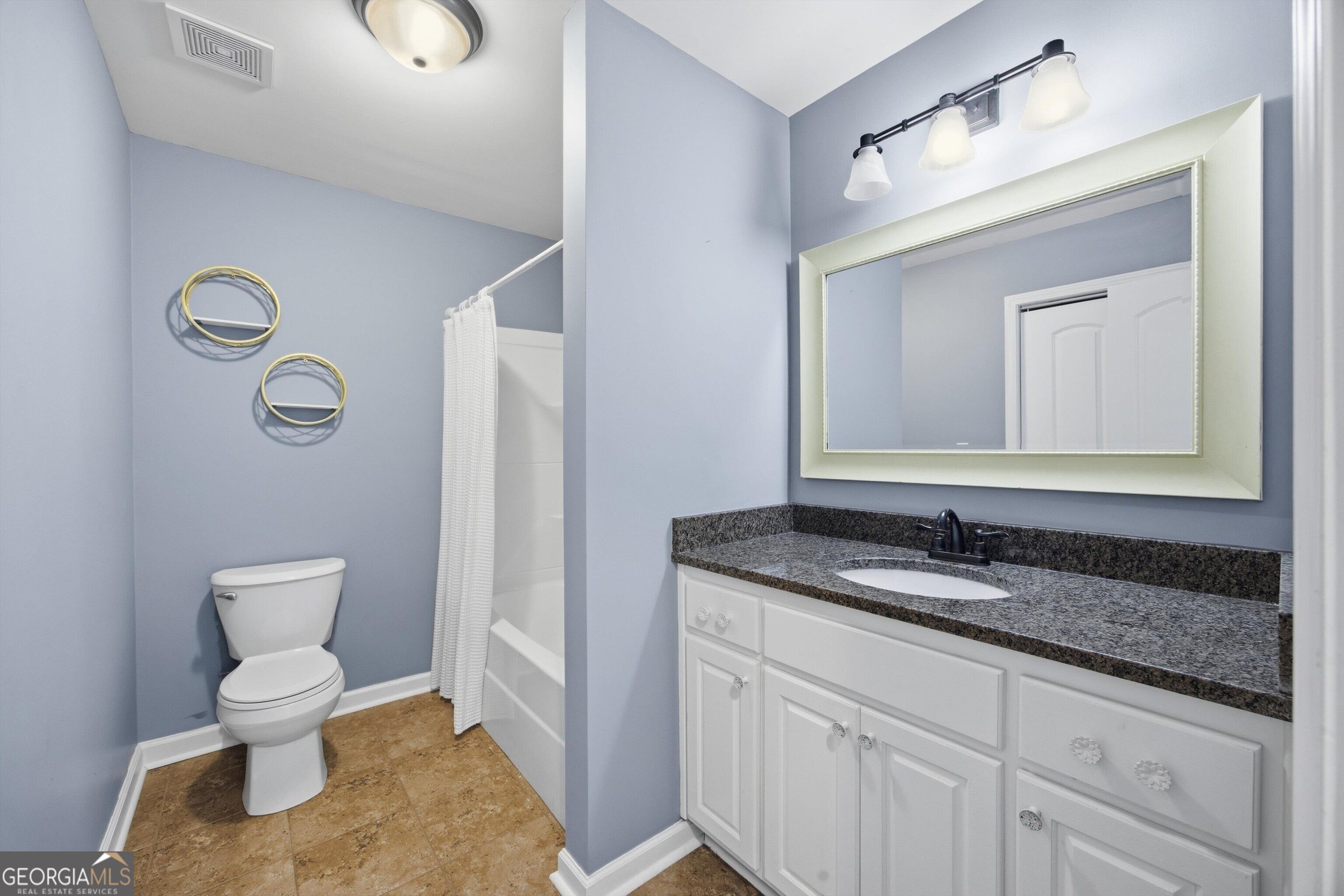 117 S Forest Road Property Photo 32