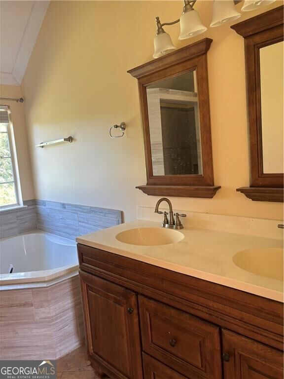 2737 Kristen Court Property Photo 11