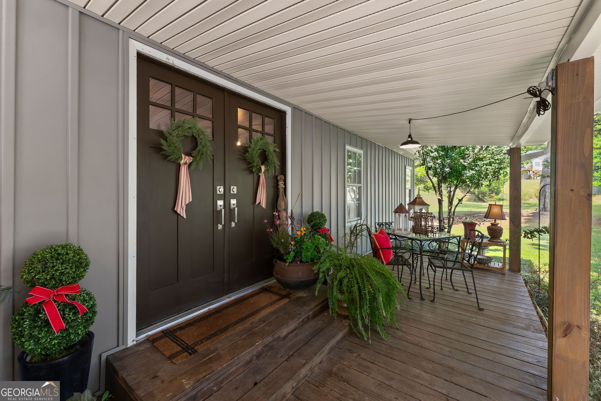 7210 Pine Court Property Photo 4