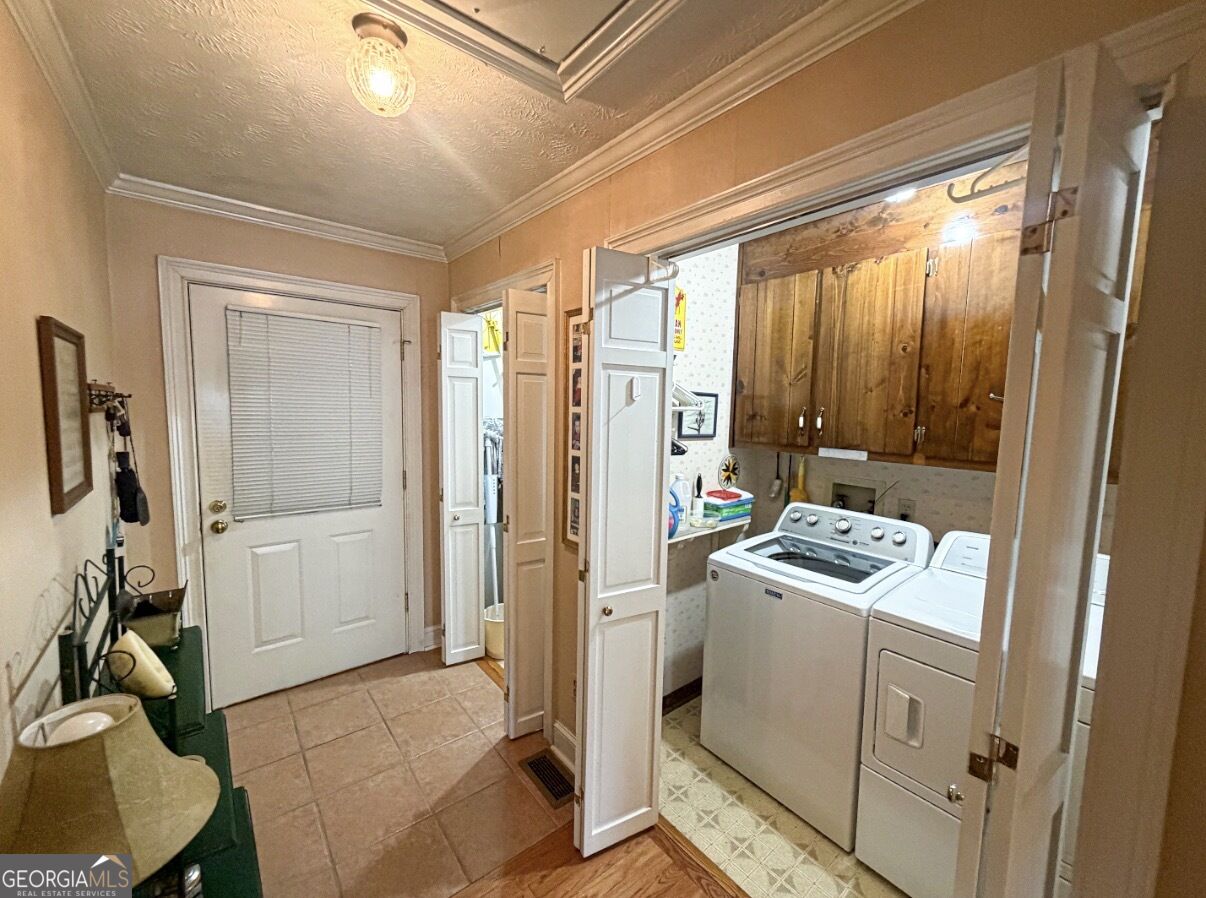 151 Samanda Circle Property Photo 6