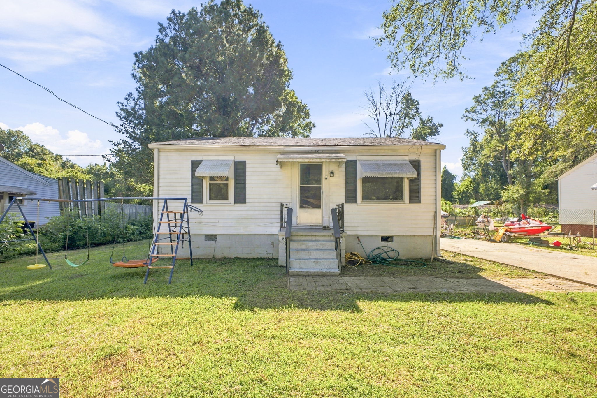 38 Battey Drive Nw Property Photo 1