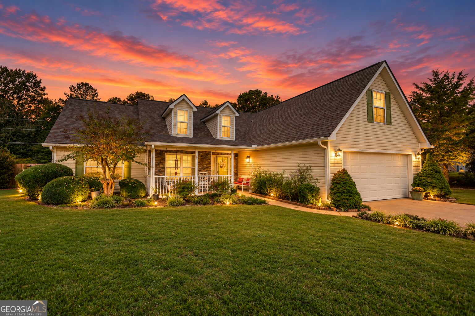 1038 Orchard Circle Property Photo 2
