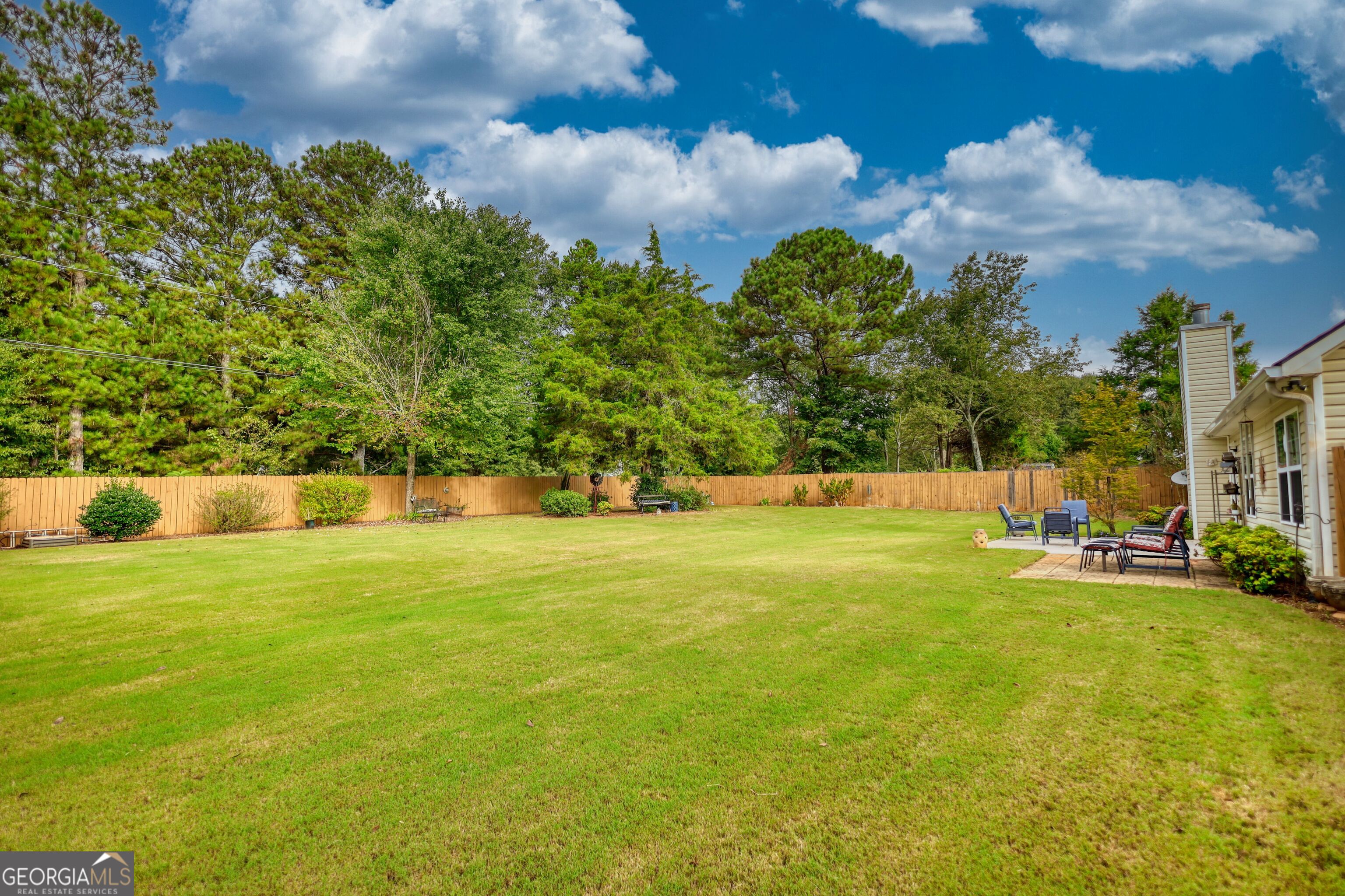 1038 Orchard Circle Property Photo 5