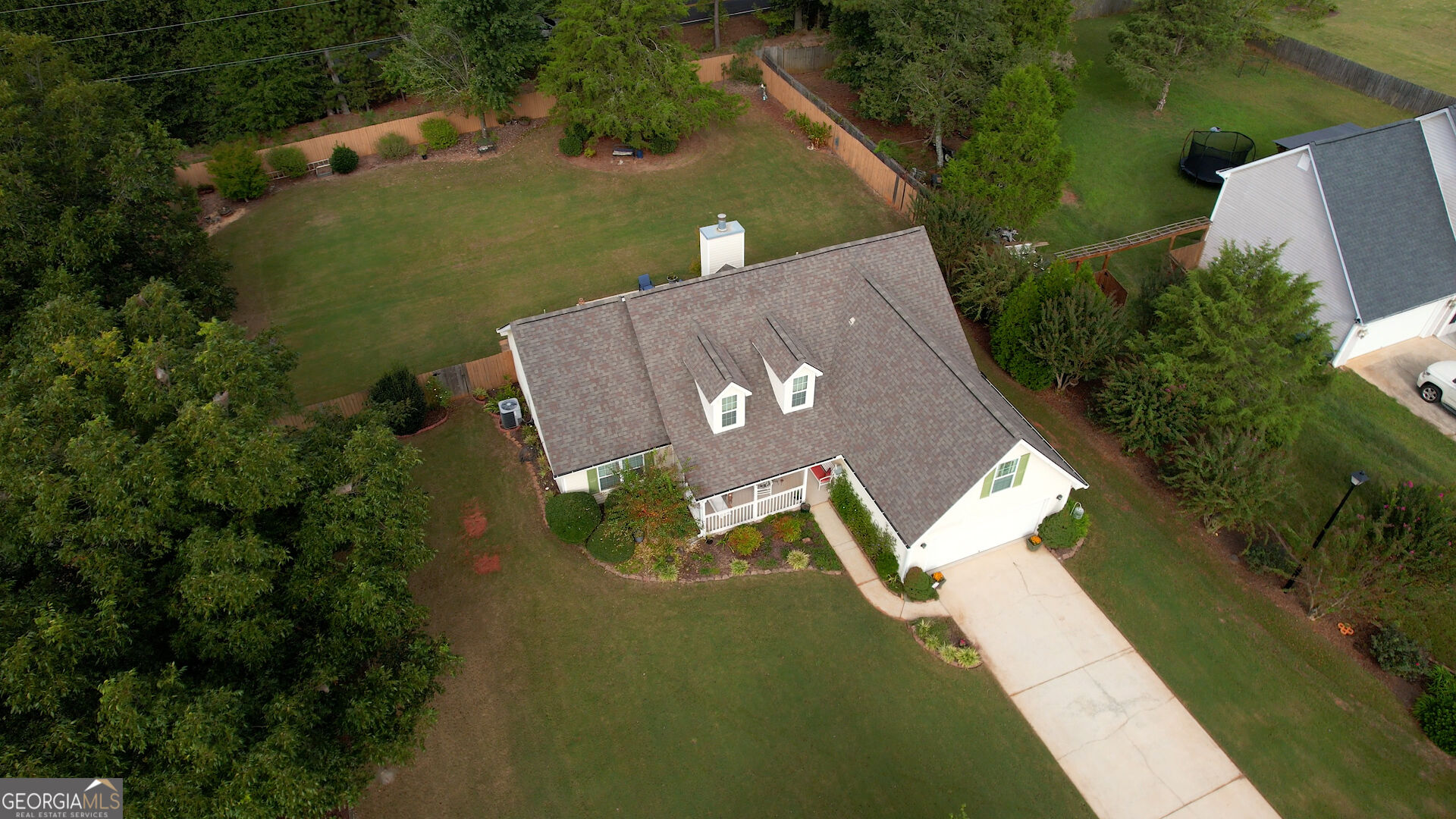 1038 Orchard Circle Property Photo 7