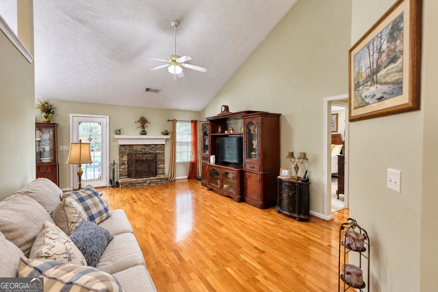 1038 Orchard Circle Property Photo 11
