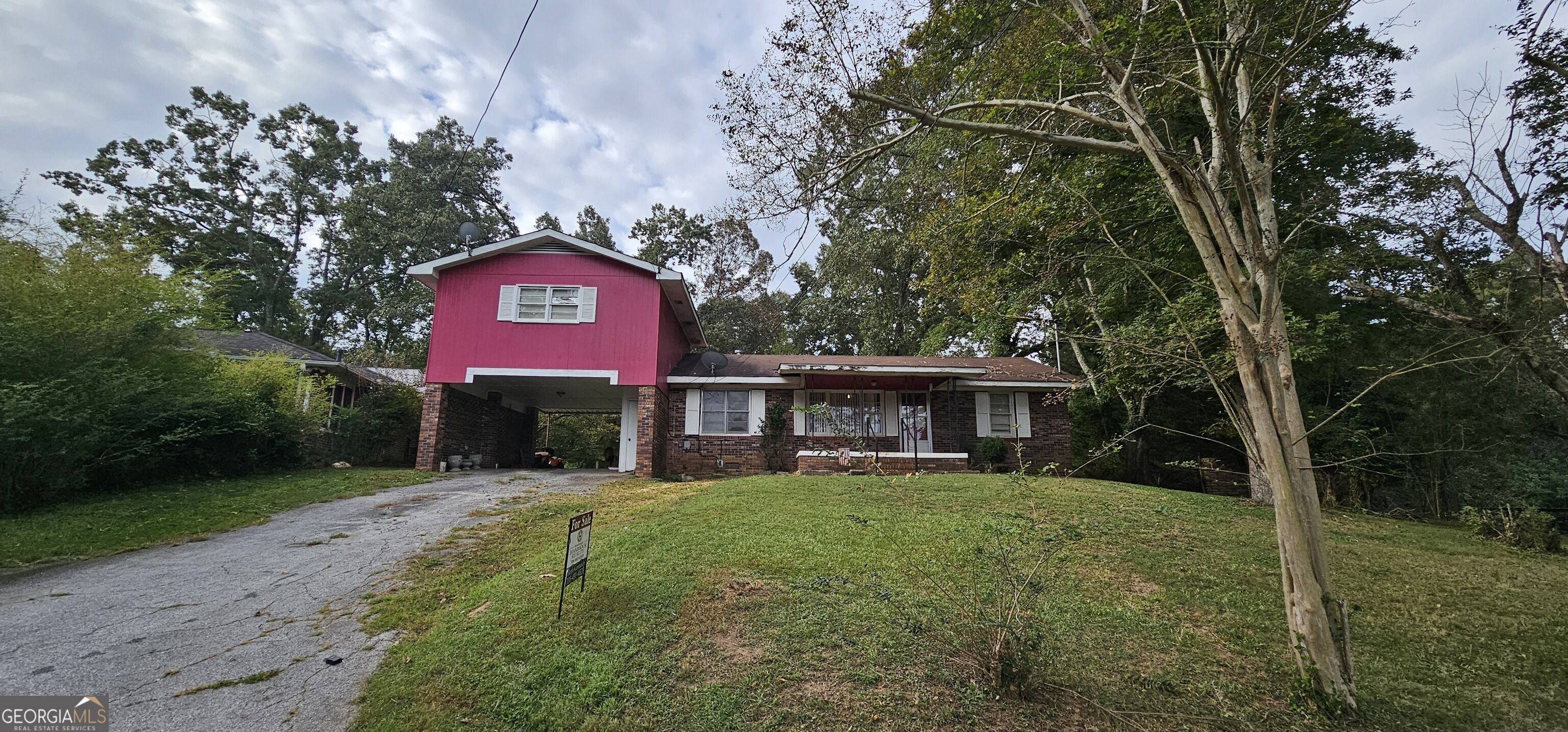 75 Pressley Lane Property Photo 2
