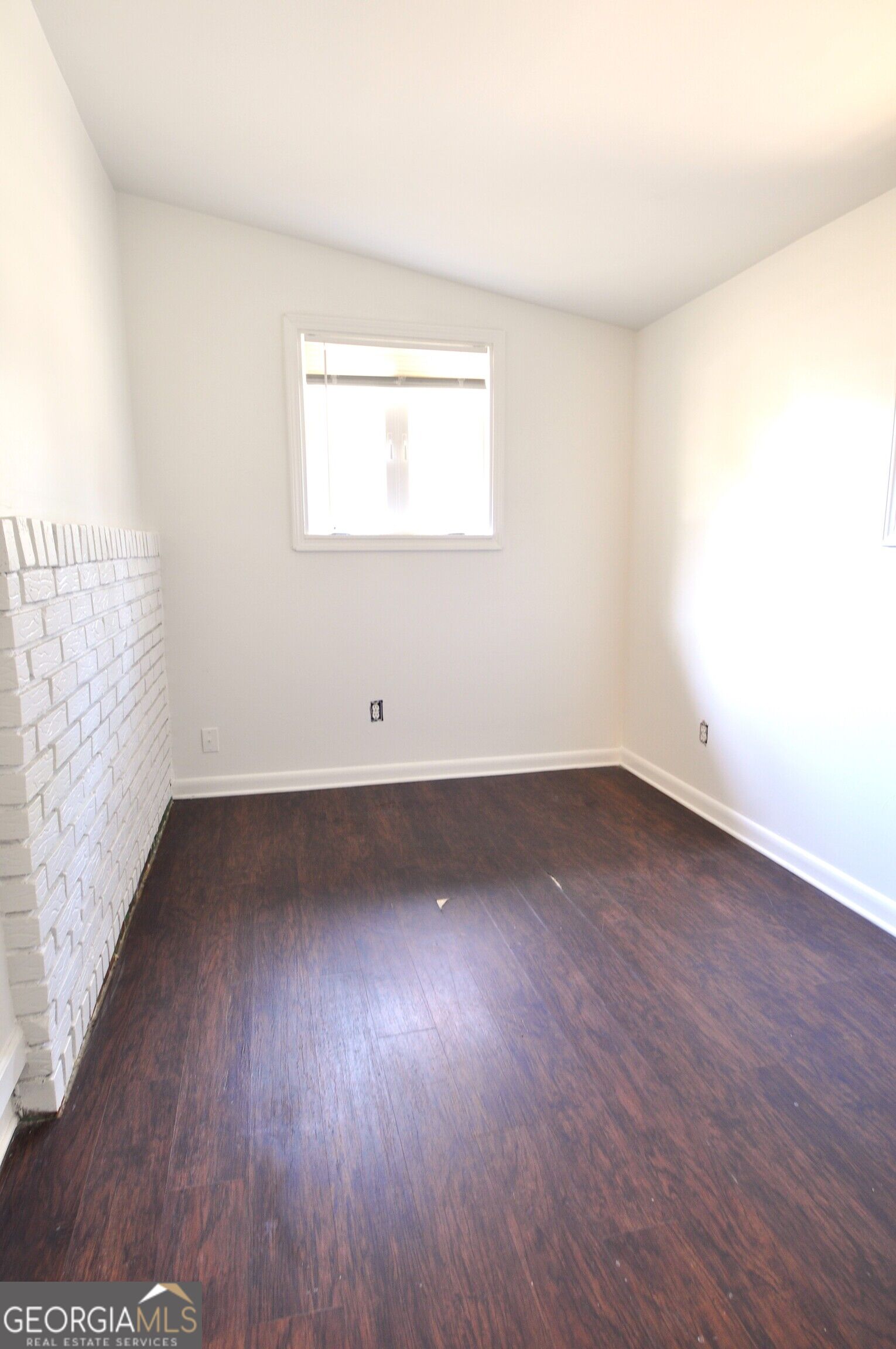 2351 Pinewood Drive Property Photo 8