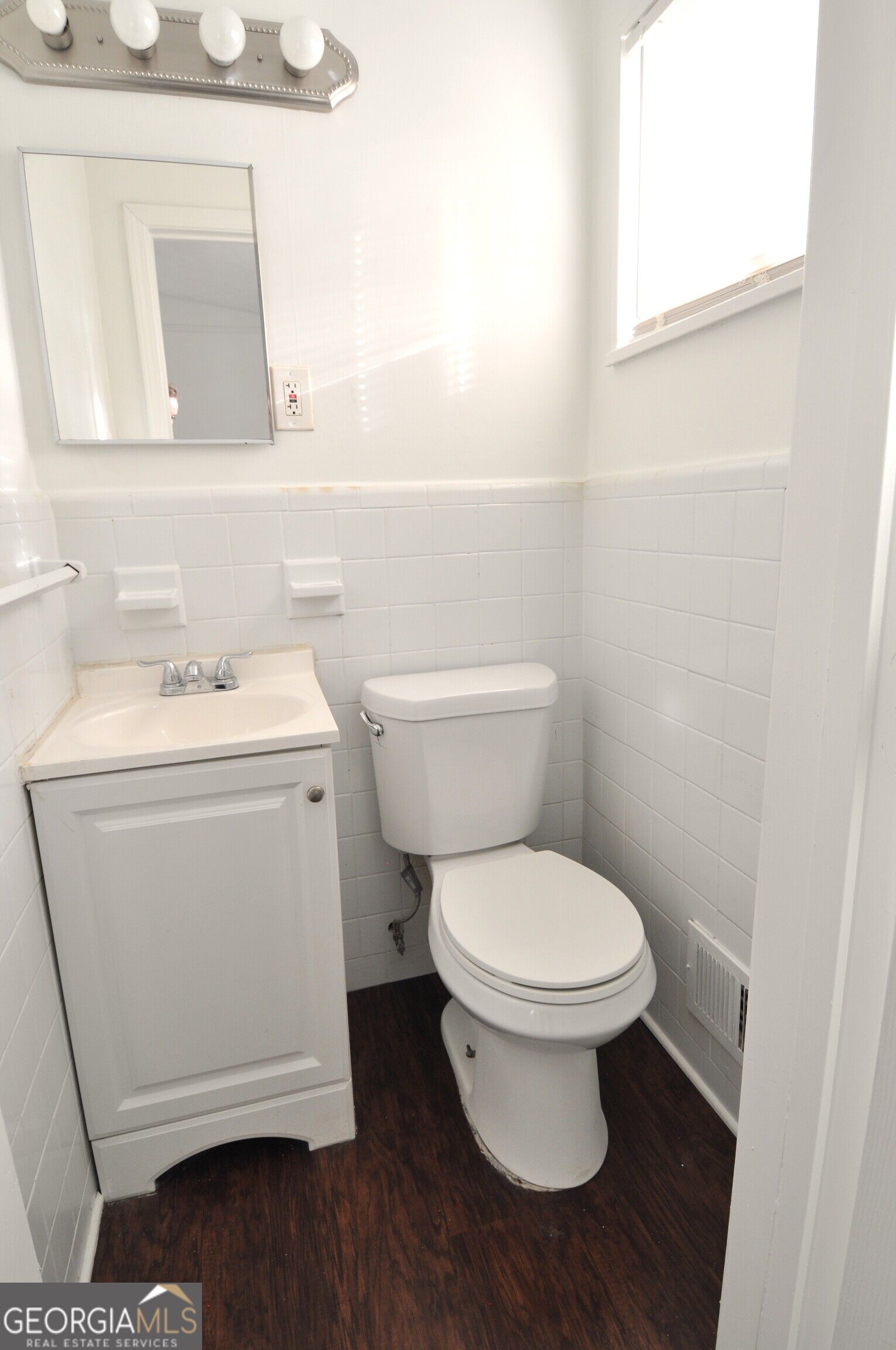 2351 Pinewood Drive Property Photo 10