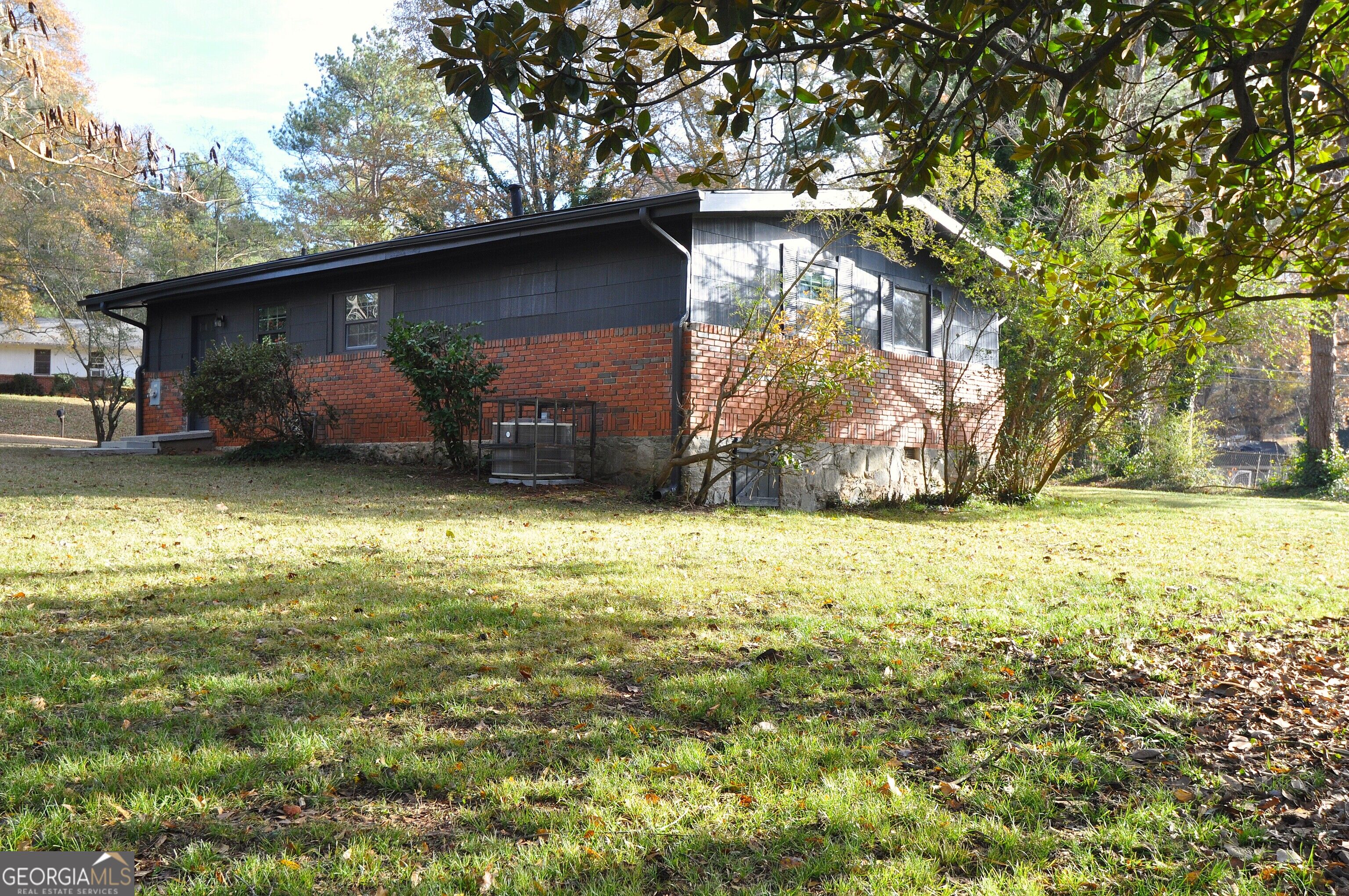 2351 Pinewood Drive Property Photo 14