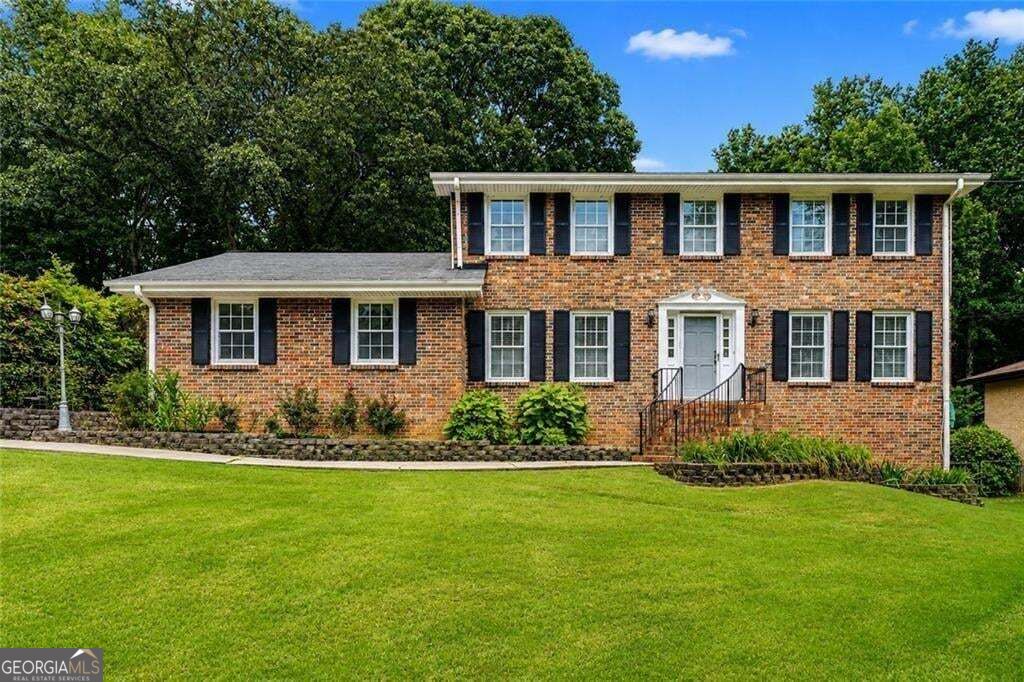 1683 Oak Ridge Circle Sw Property Photo 2