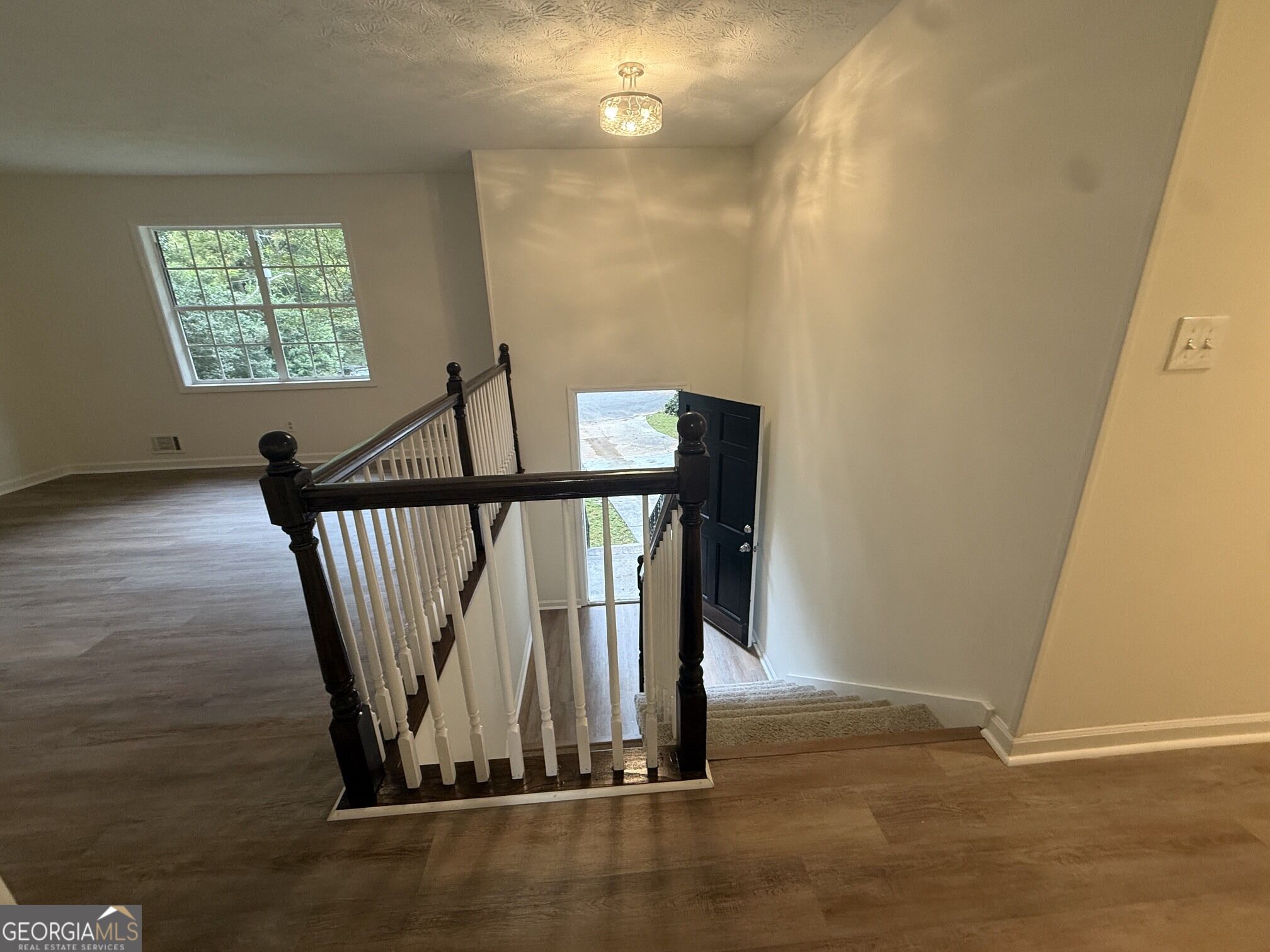 5959 Simone Drive Property Photo 18