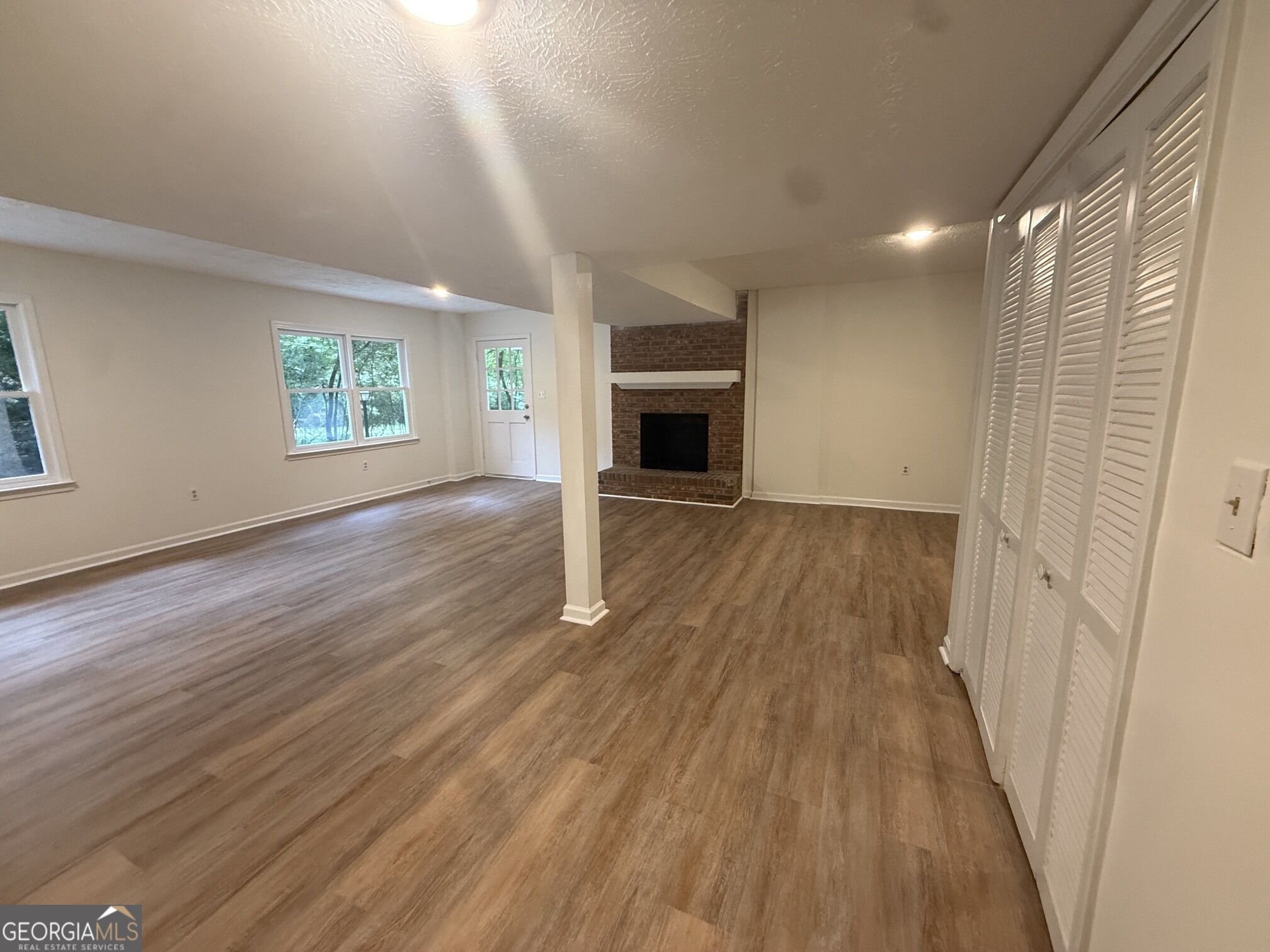 5959 Simone Drive Property Photo 28