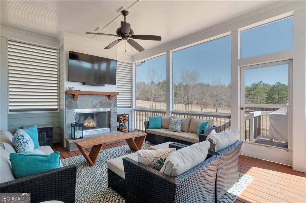 908 Indigo Bunting Road Property Photo 19