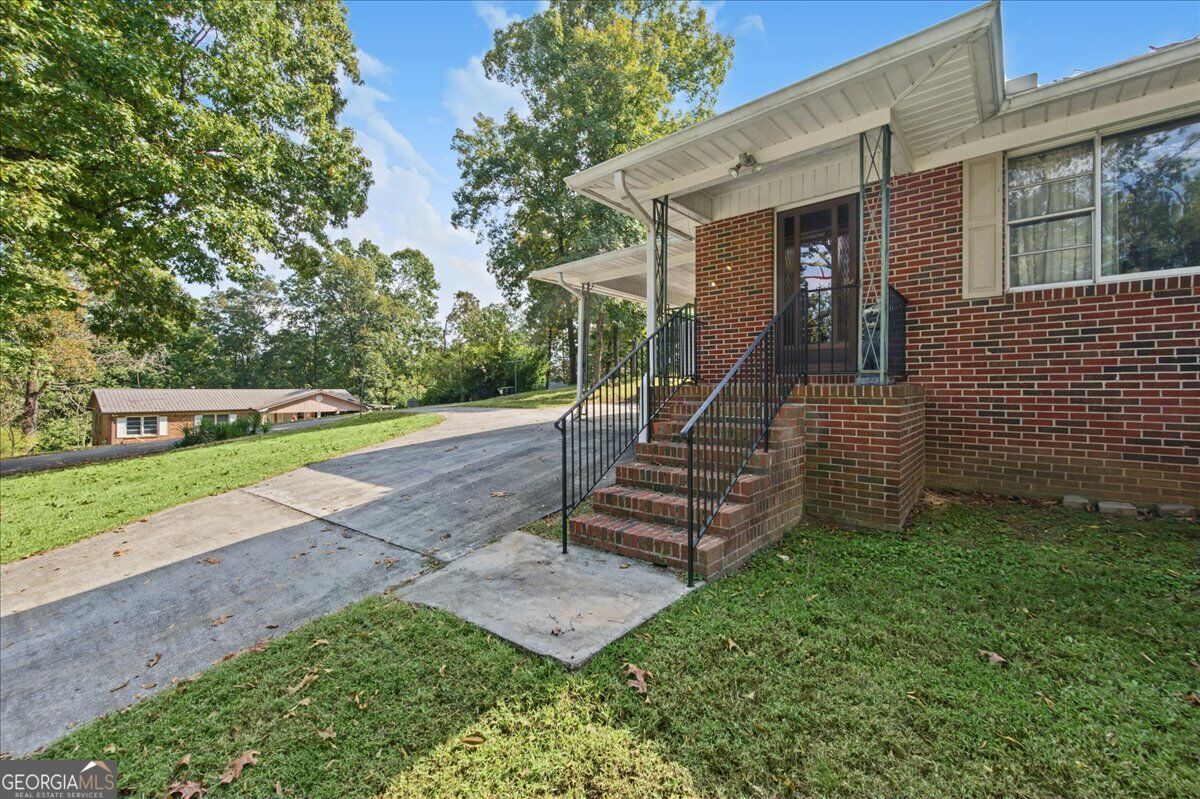 40 Summit Drive Se Property Photo 6