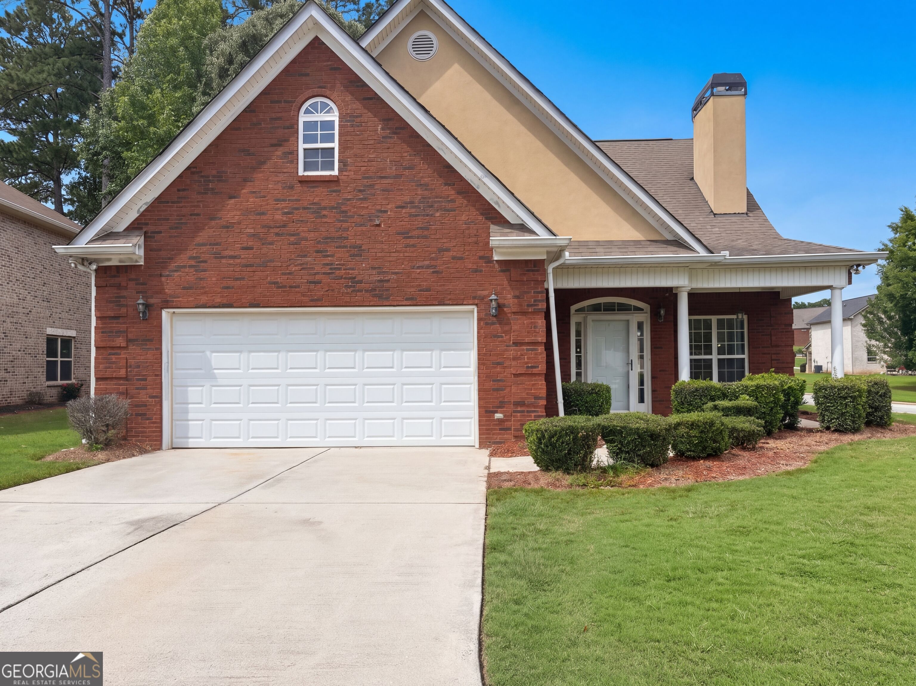 1930 Spivey Village Lane Property Photo 1