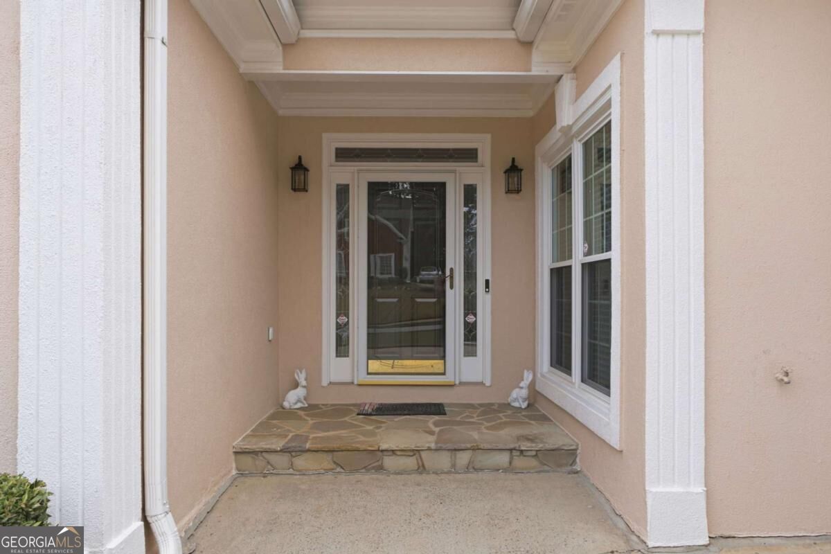 2371 Wood Creek Court Property Photo 3