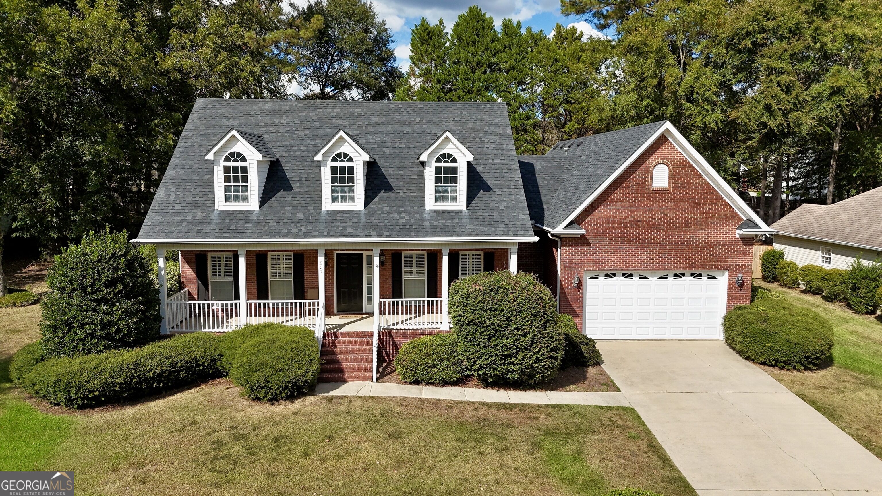 527 Sugarloaf Drive Property Photo 1