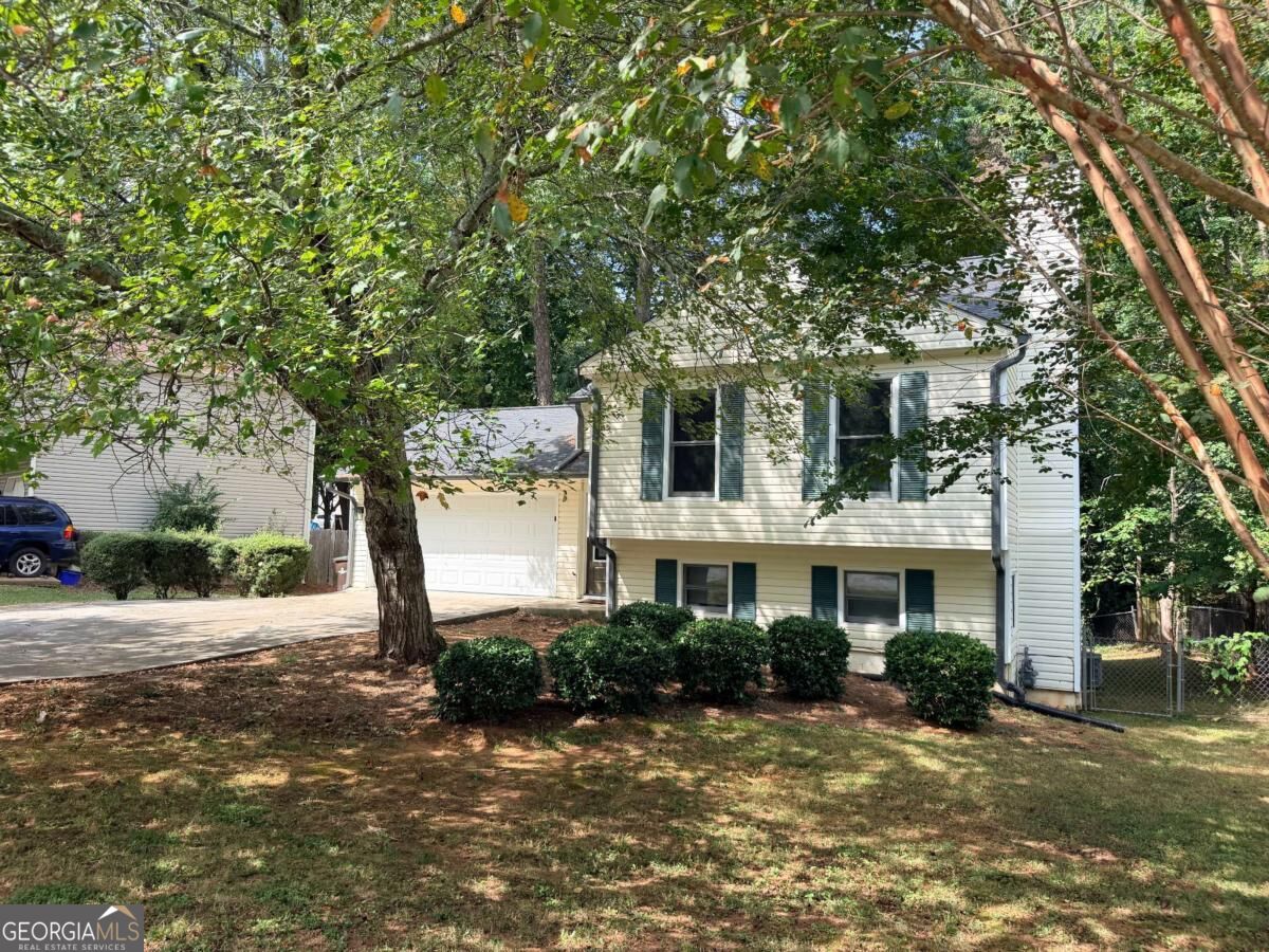 305 Birch Rill Drive Property Photo 3