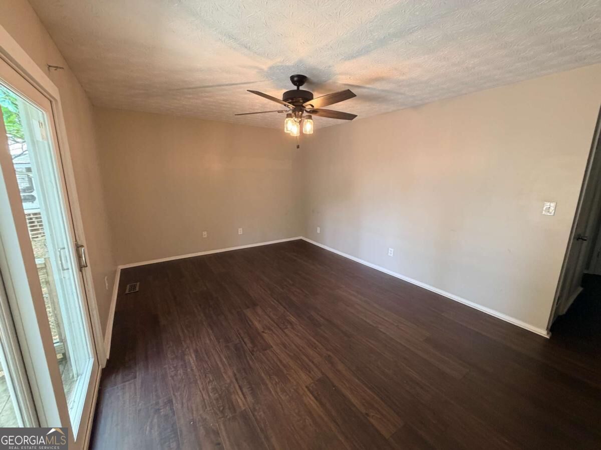 305 Birch Rill Drive Property Photo 6