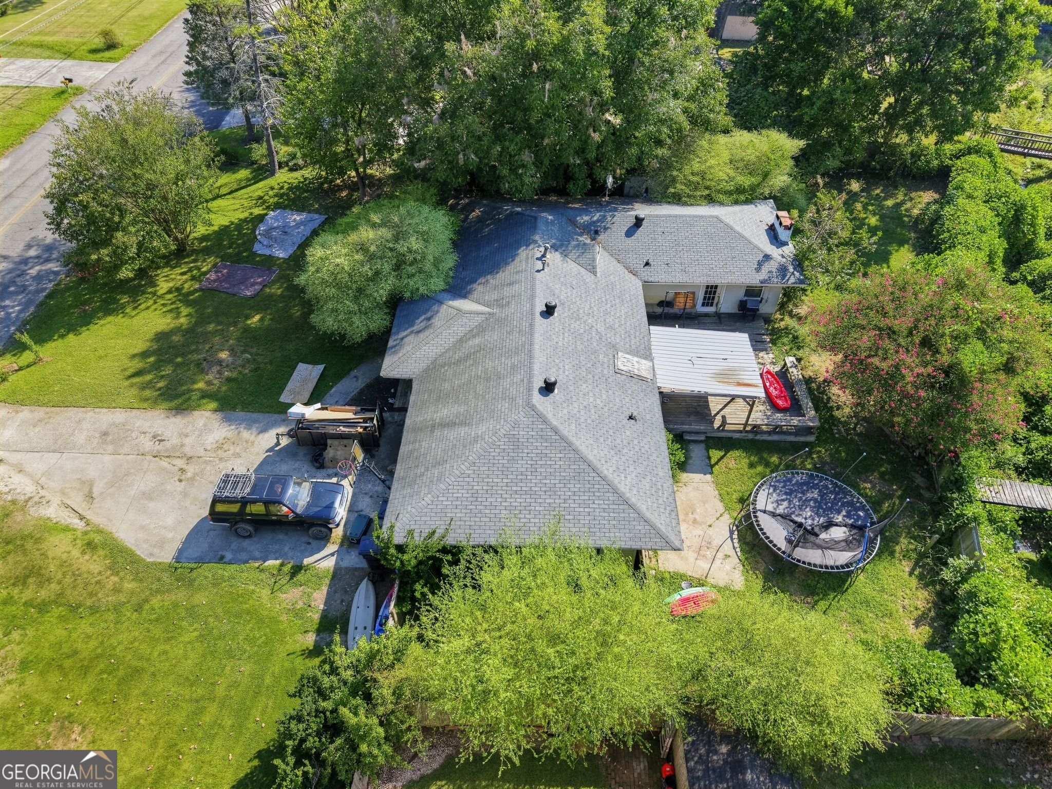 419 Elliott Drive Nw Property Photo 2