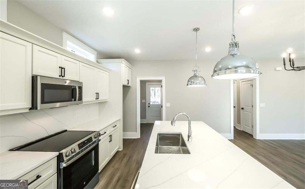 485 West Avenue Property Photo 13