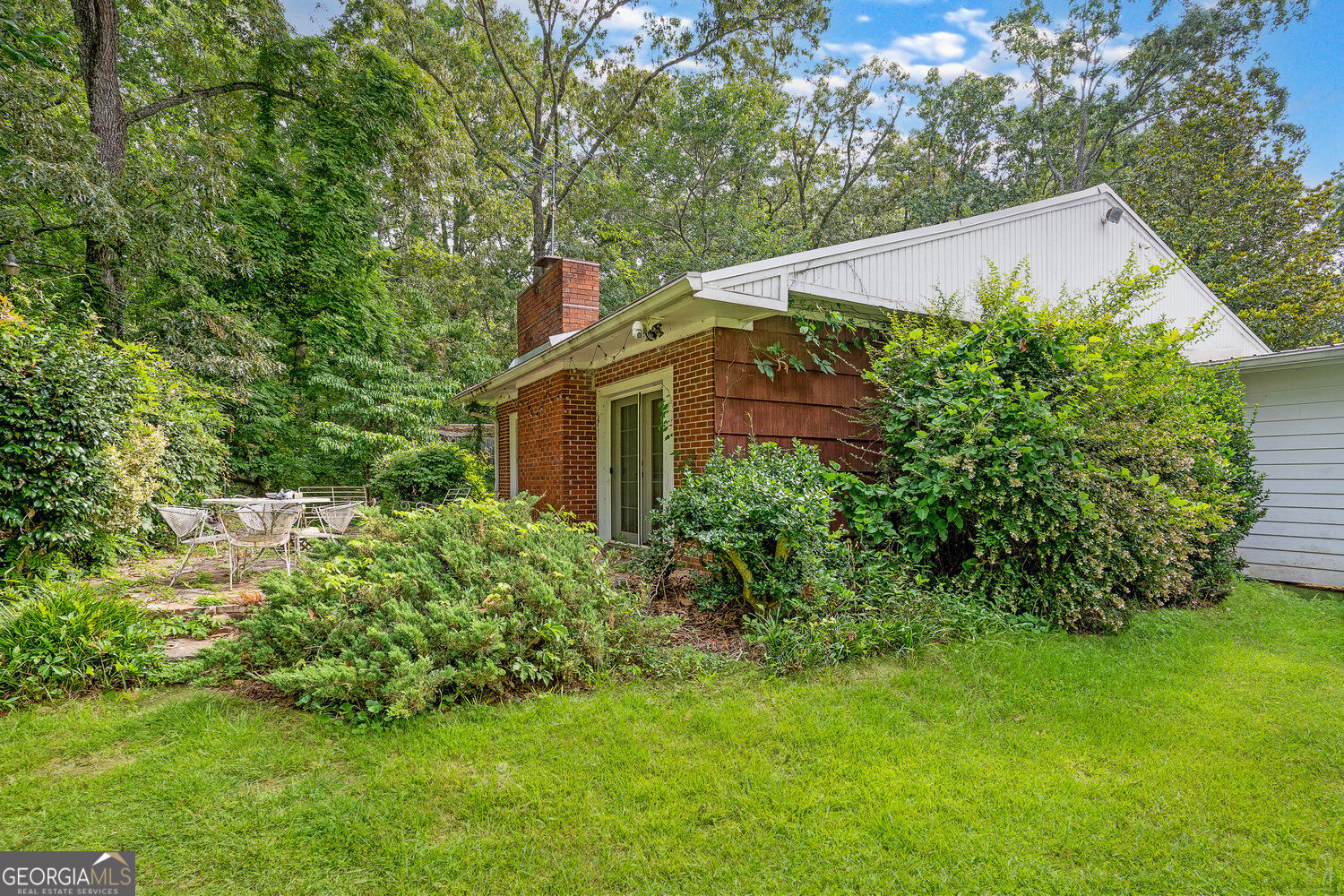 5364 Post Road Property Photo 6