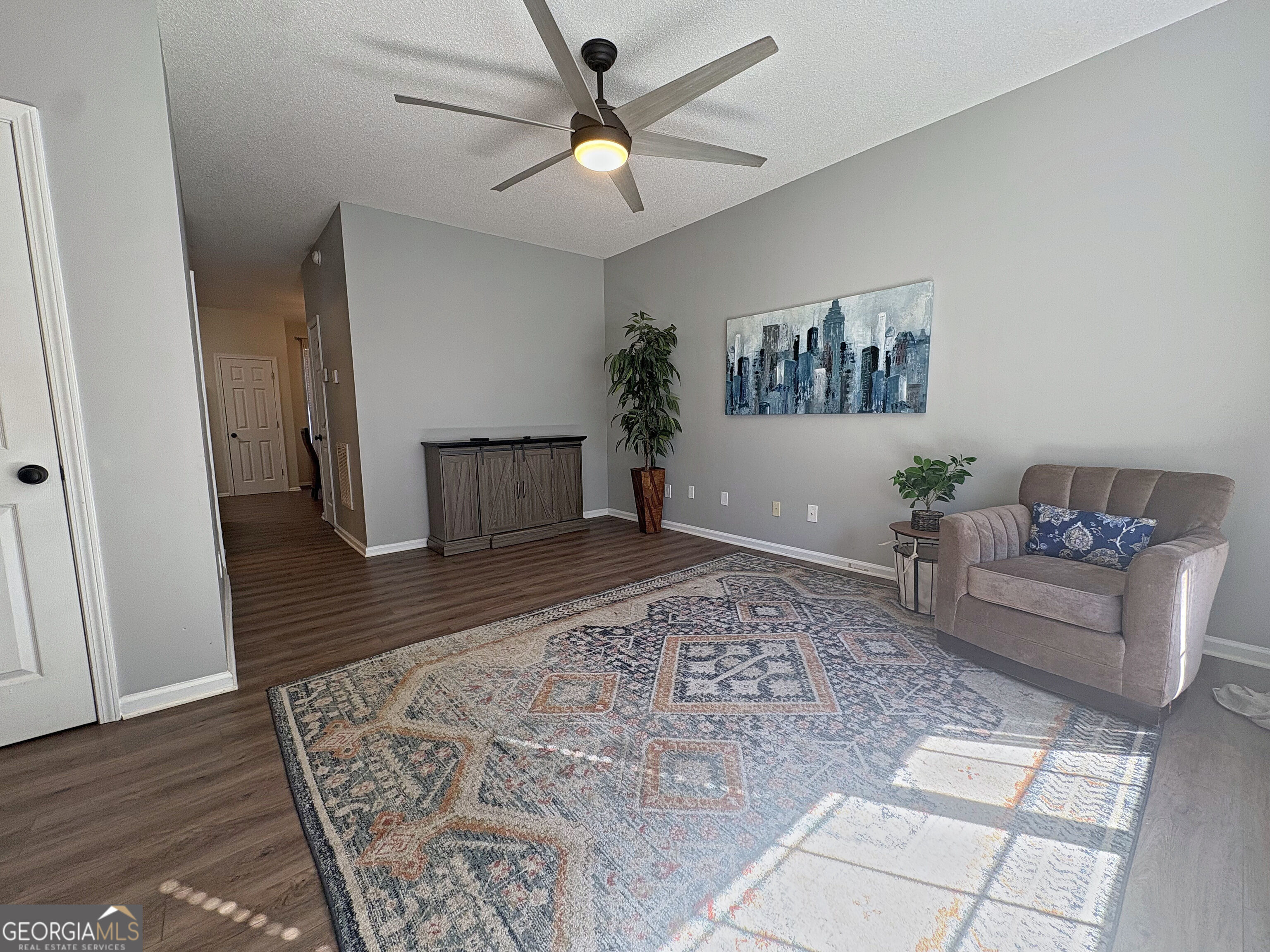 410 Rosewood Lane Property Photo 3