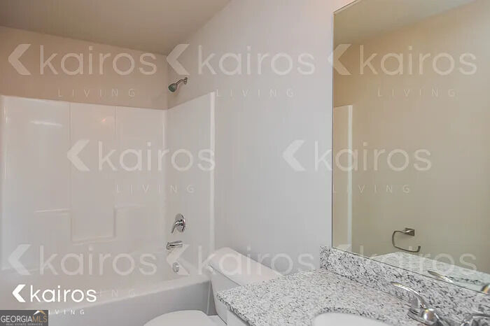 215 Hawthorn Trail Property Photo 13