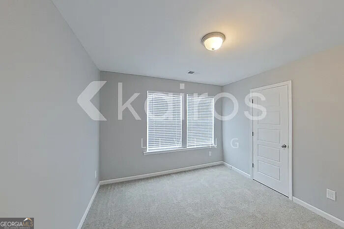 101 Silver Maple Lane Property Photo 2