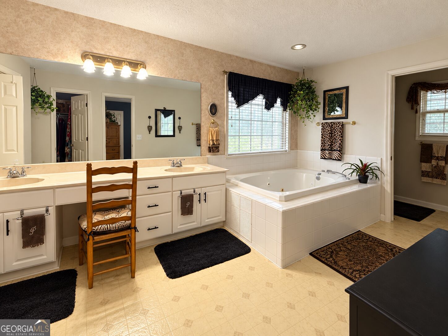 207 Wellington Circle Property Photo 11
