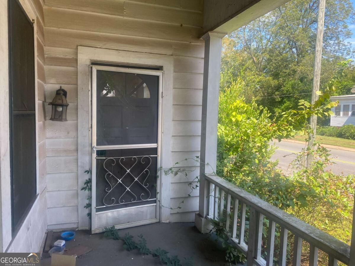 1016 Nicholson Property Photo 2